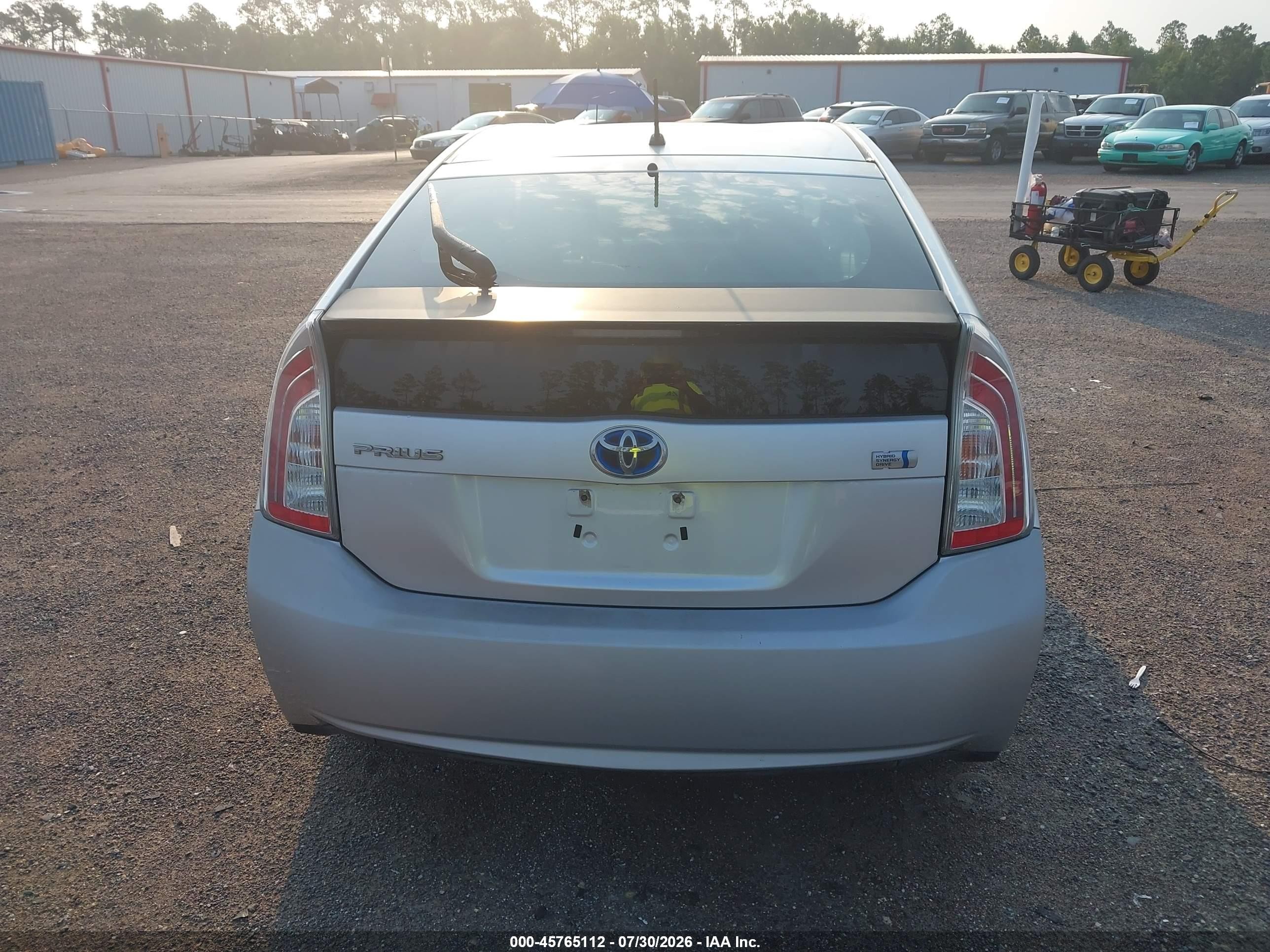 2012 Toyota Prius Two Серый vin: JTDKN3DU0C5402407