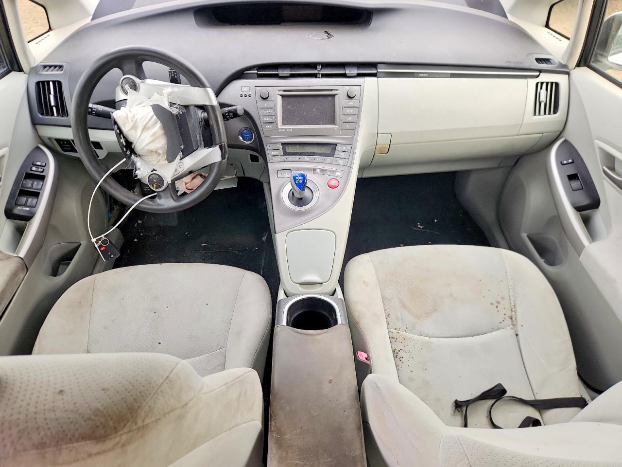 2012 Toyota Prius Three Silver vin: JTDKN3DU0C5437898