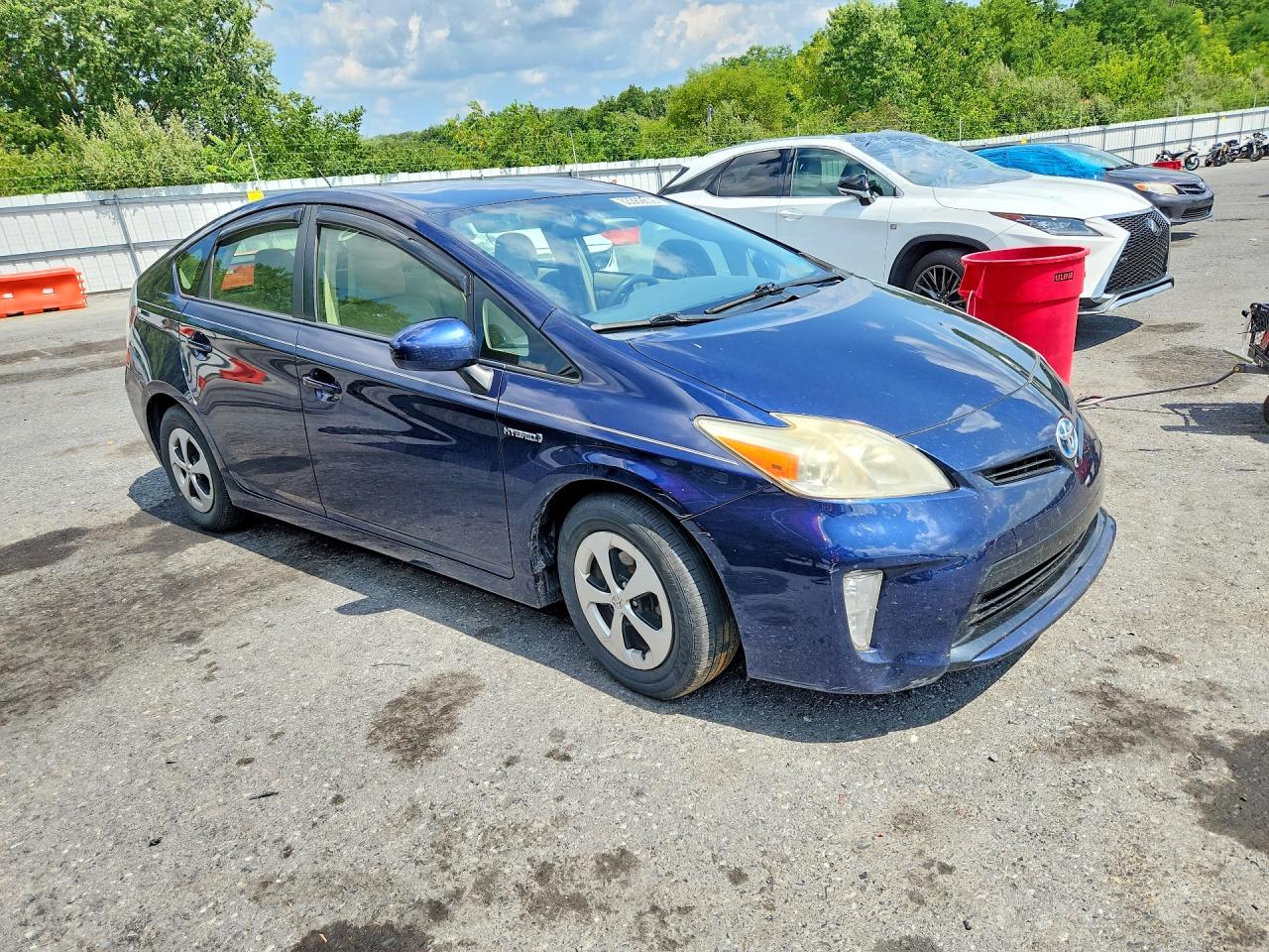 2013 Toyota Prius Three Blue vin: JTDKN3DU0D0344488
