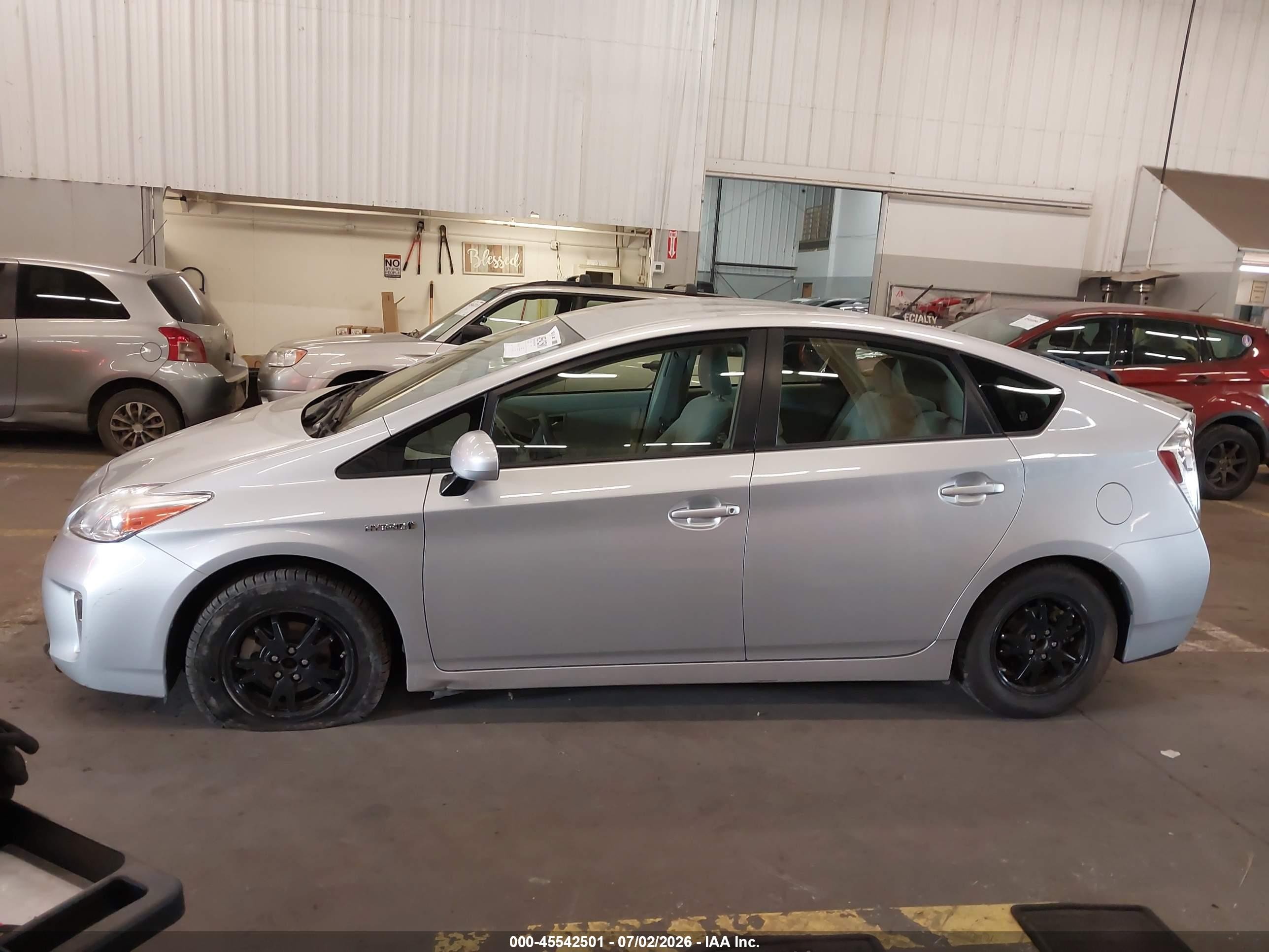 2013 Toyota Prius Two Gray vin: JTDKN3DU0D5545648