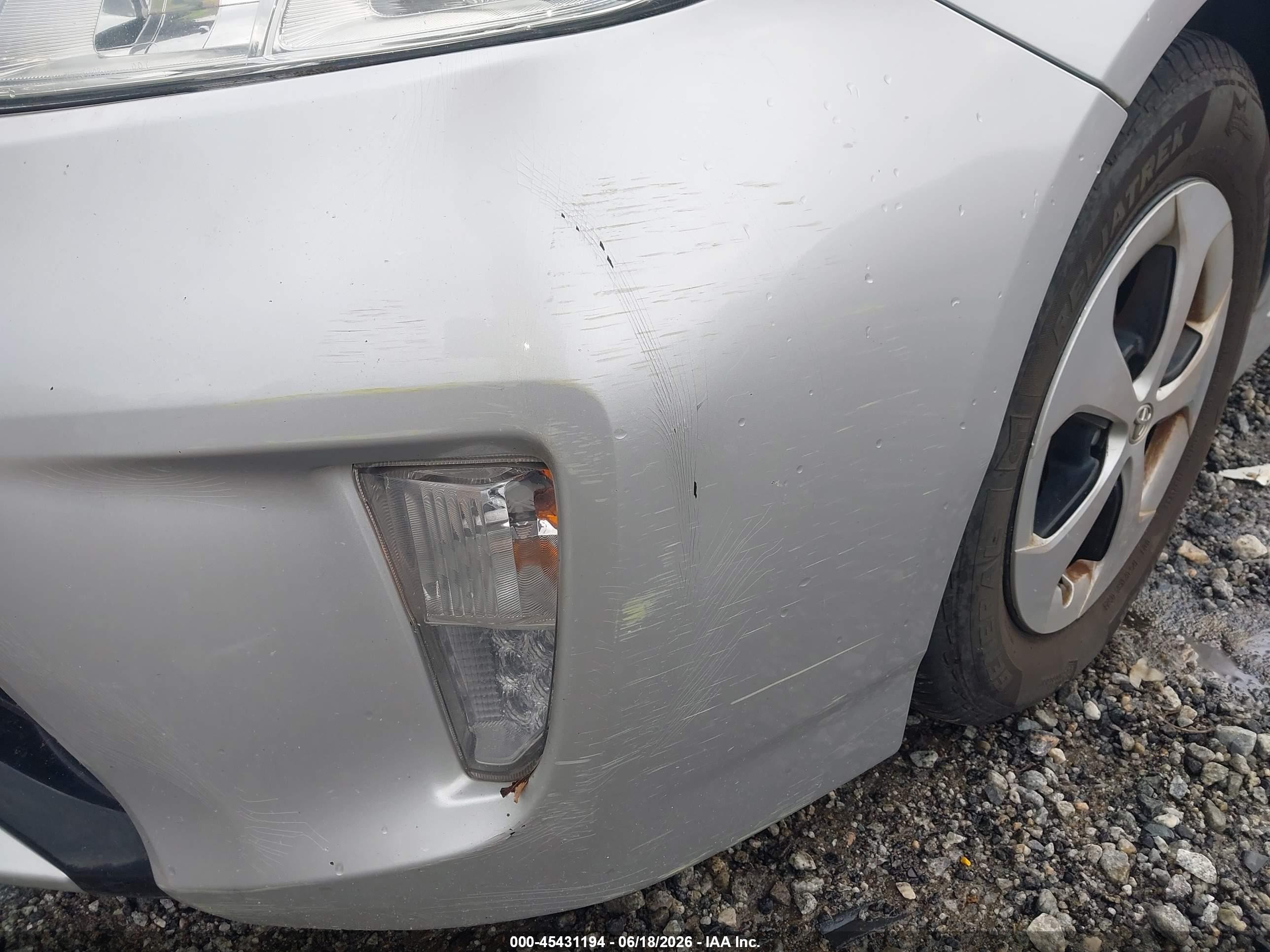 2013 Toyota Prius Two Gray vin: JTDKN3DU0D5578648