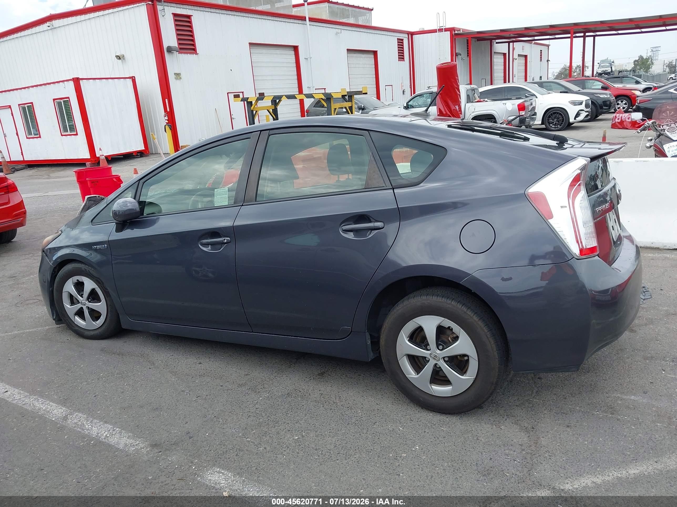 2013 Toyota Prius Three Gray vin: JTDKN3DU0D5660959