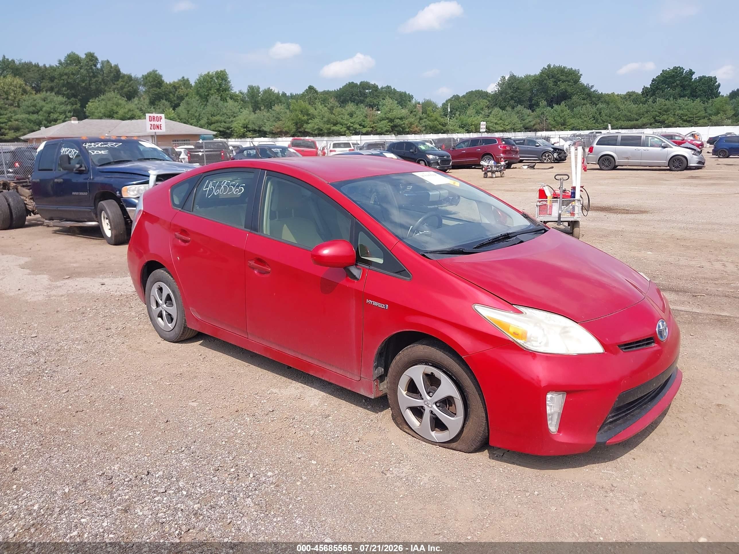 2013 Toyota Prius Three Red vin: JTDKN3DU0D5681245