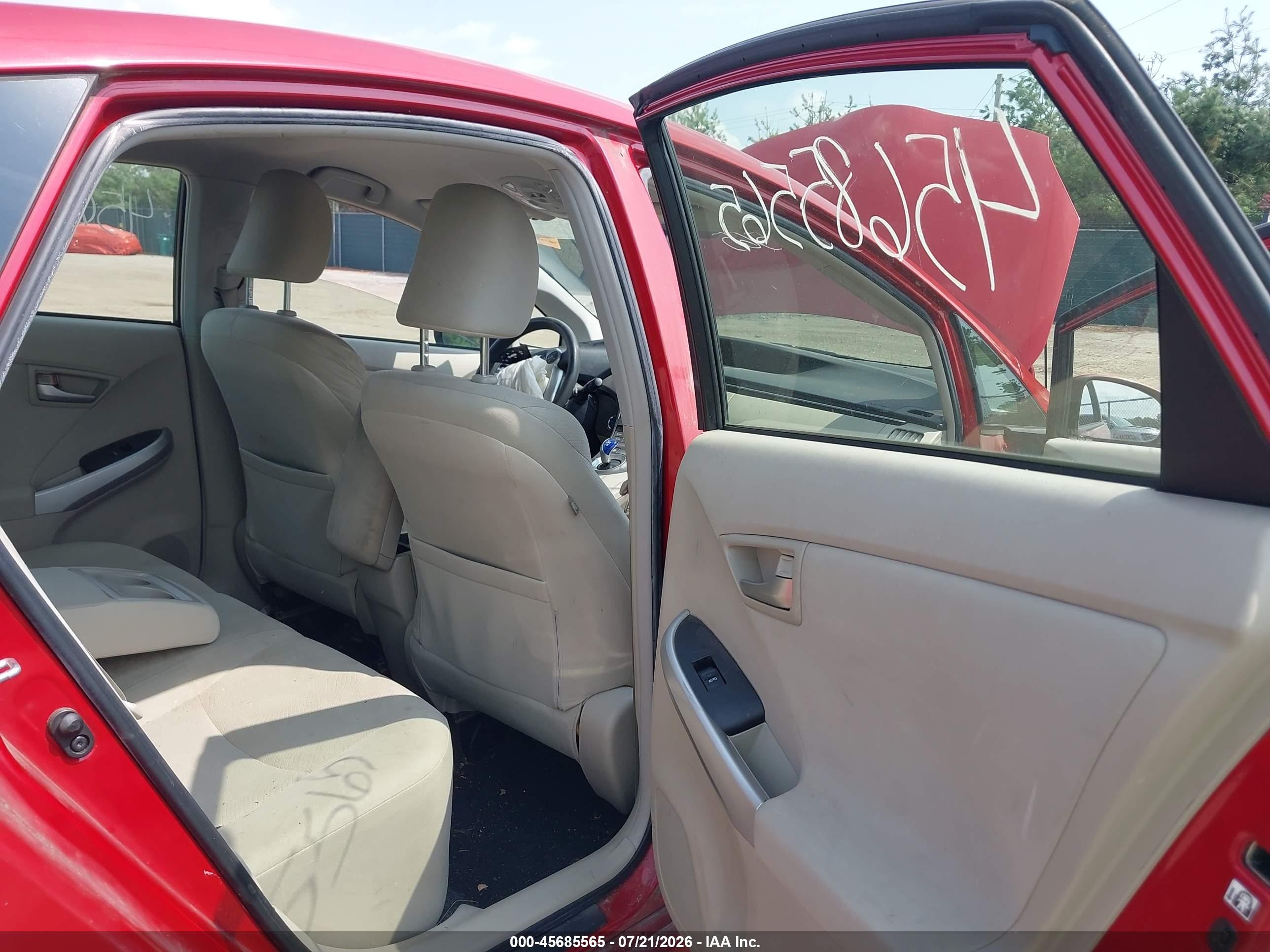 2013 Toyota Prius Three Red vin: JTDKN3DU0D5681245