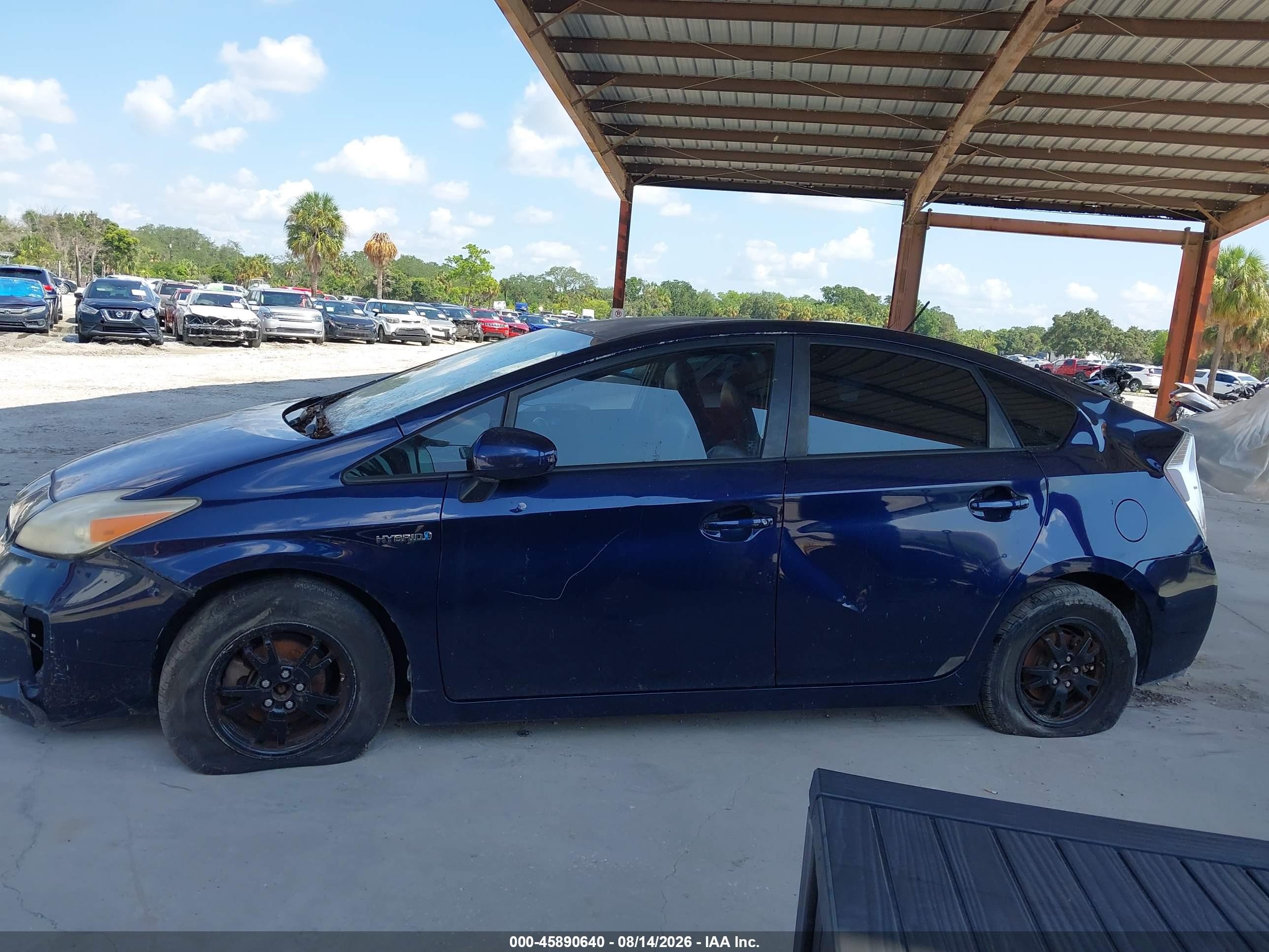 2014 Toyota Prius Four Blue vin: JTDKN3DU0E0381137