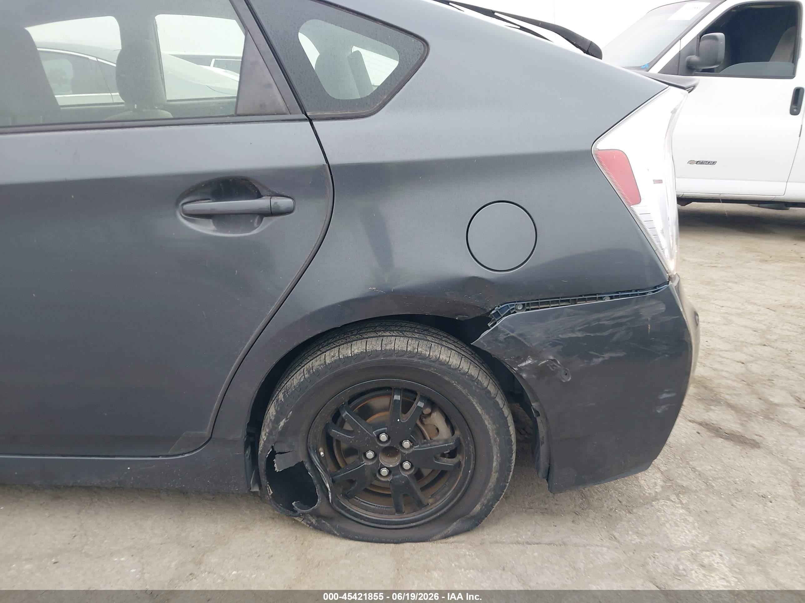2014 Toyota Prius Three Gray vin: JTDKN3DU0E1744045
