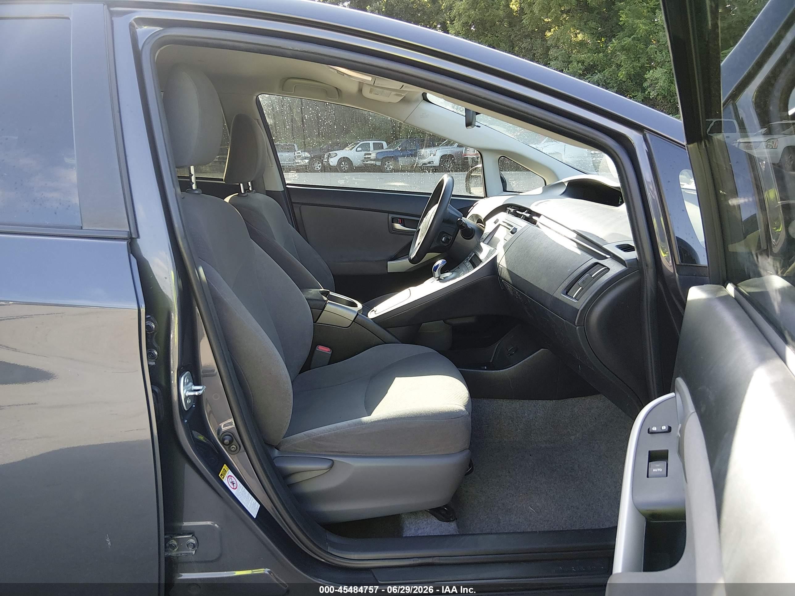 2014 Toyota Prius Two Gray vin: JTDKN3DU0E1754316
