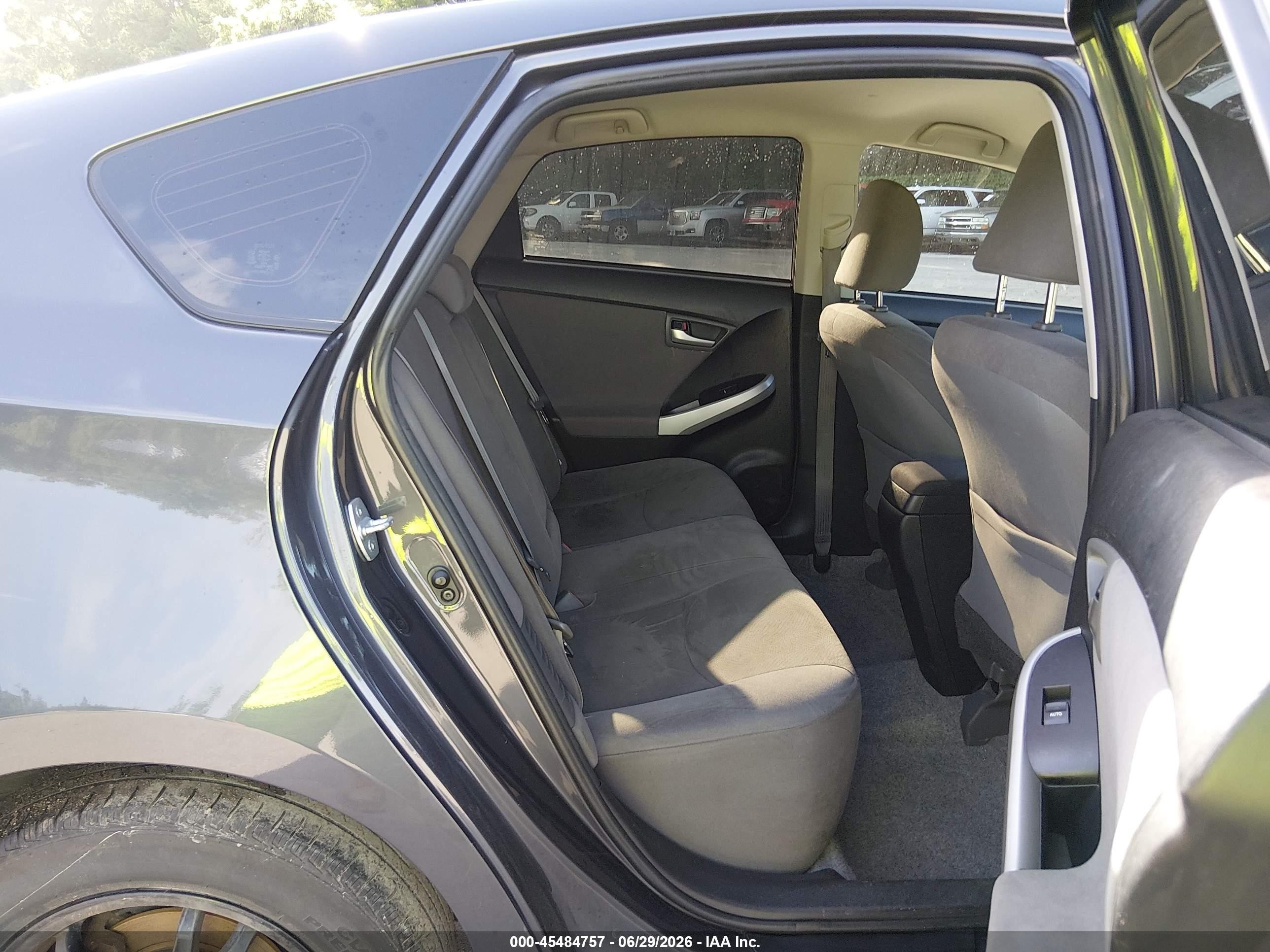 2014 Toyota Prius Two Gray vin: JTDKN3DU0E1754316