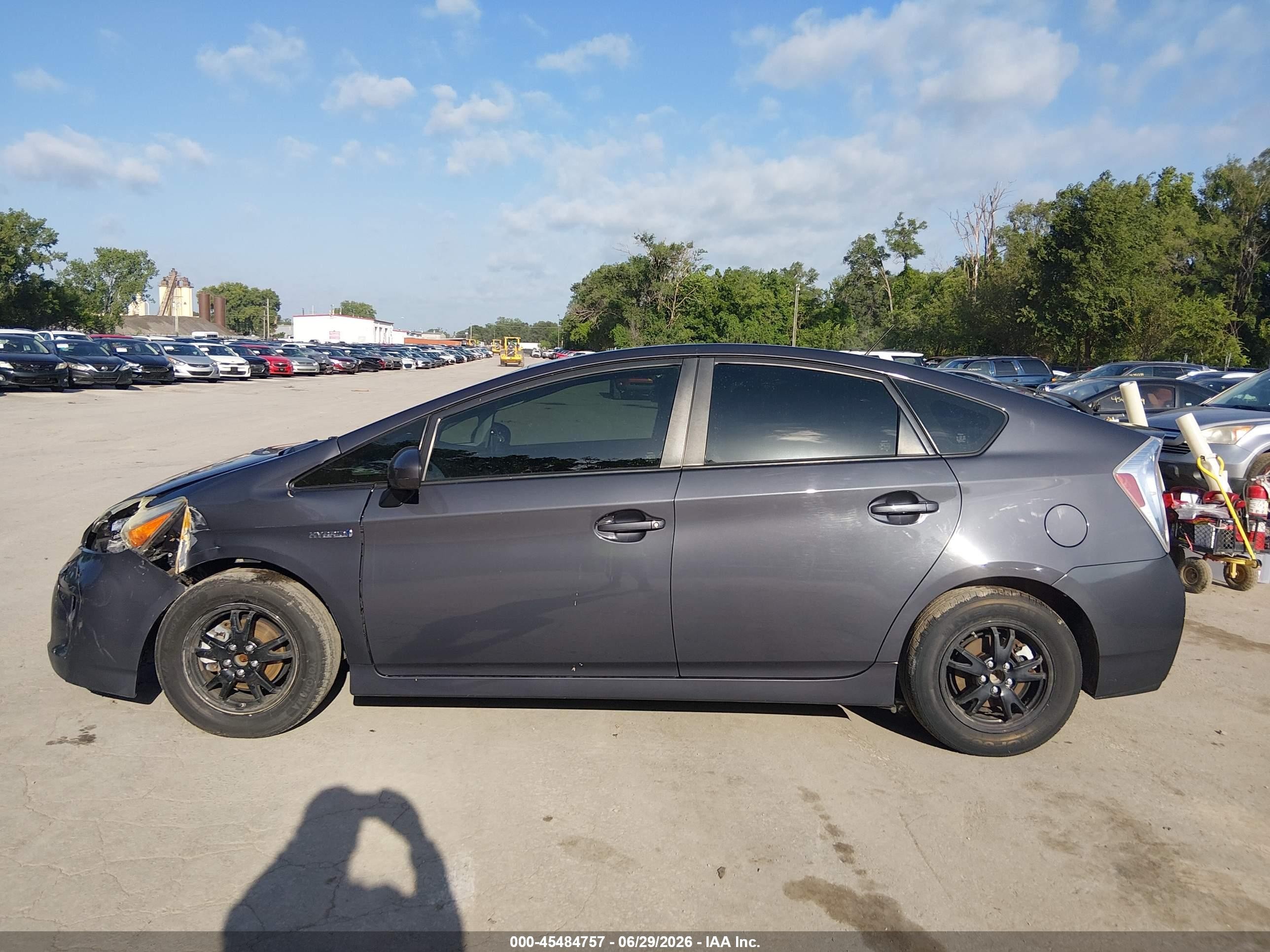 2014 Toyota Prius Two Gray vin: JTDKN3DU0E1754316