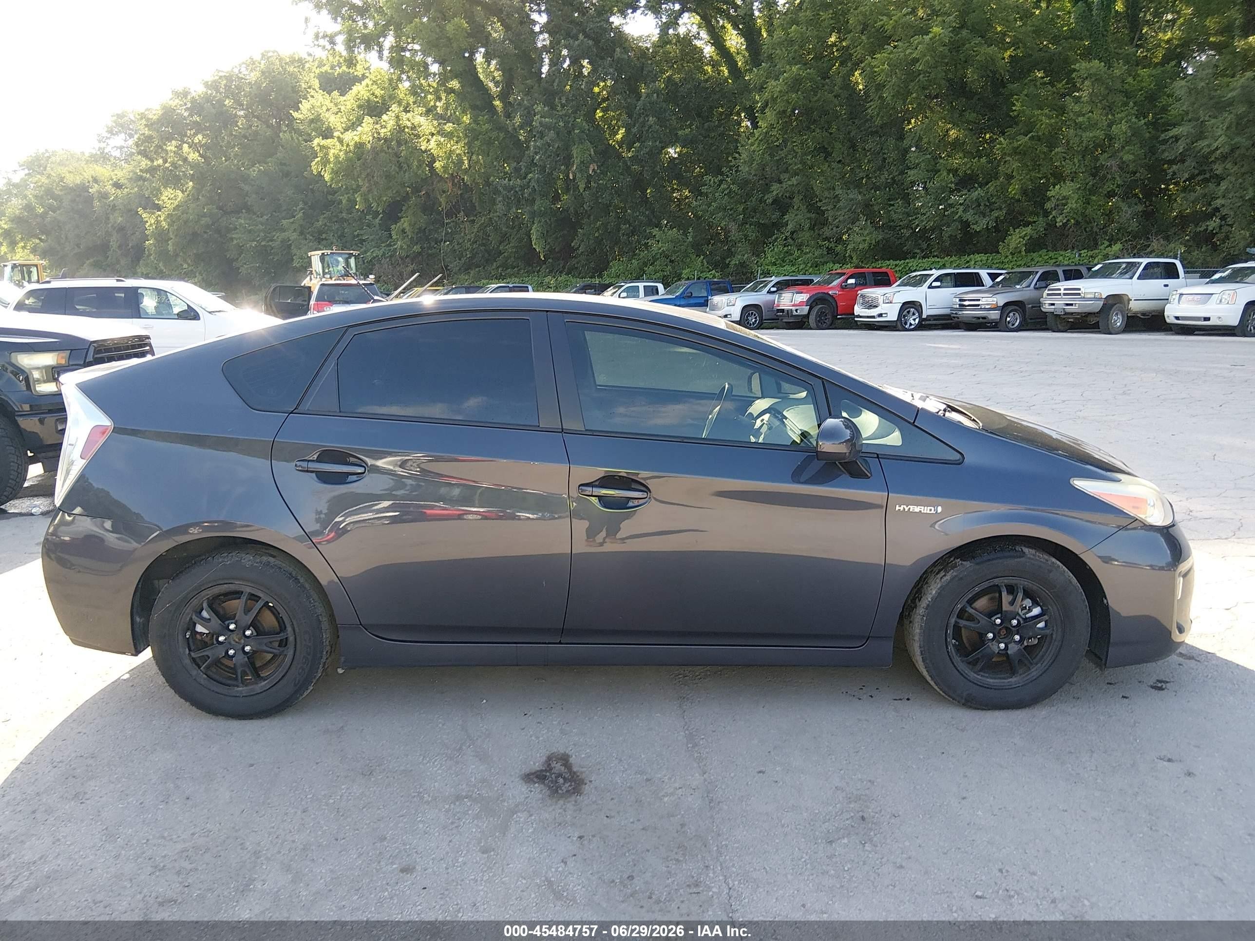 2014 Toyota Prius Two Gray vin: JTDKN3DU0E1754316