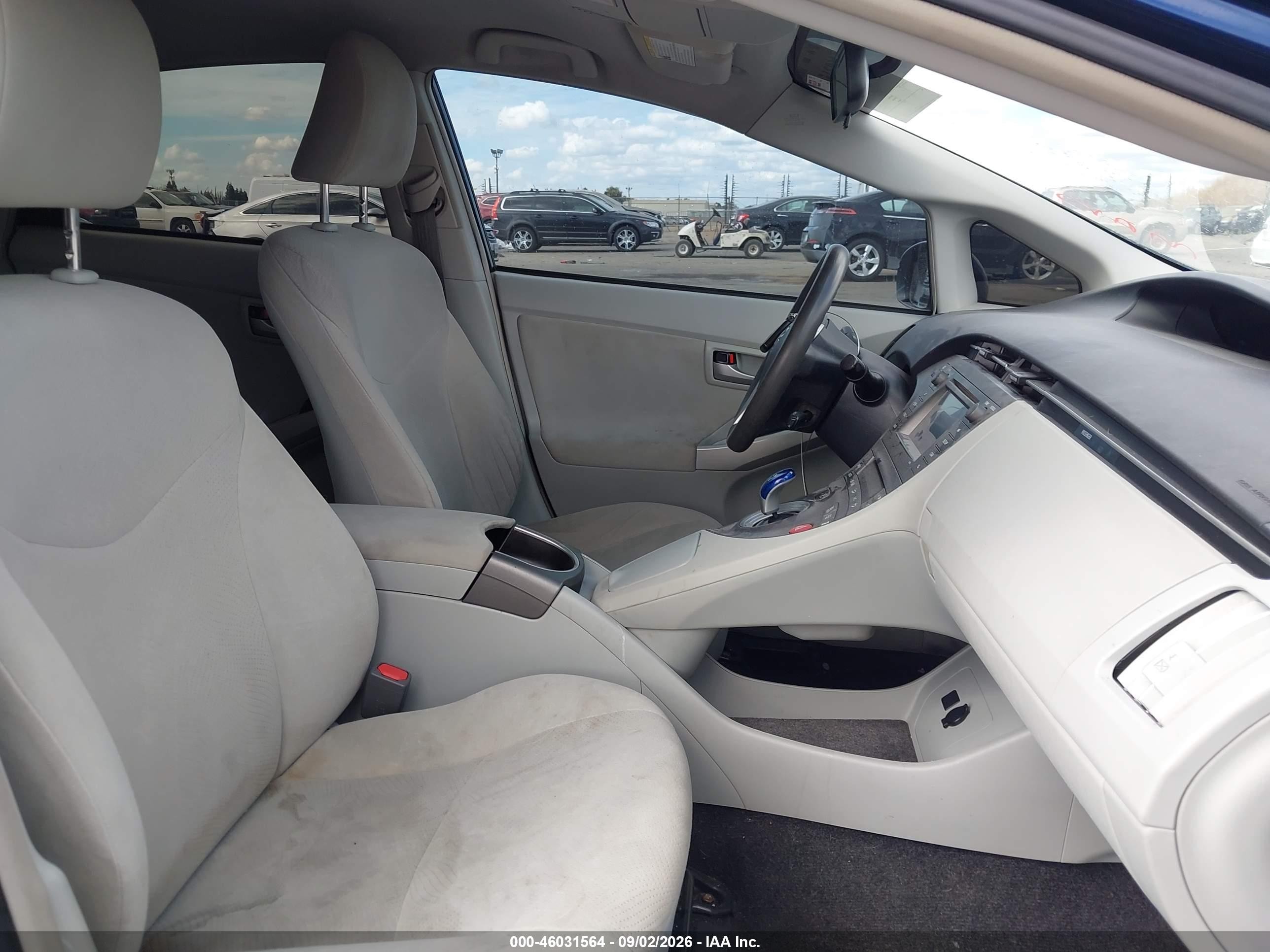 2014 Toyota Prius Two Dark Blue vin: JTDKN3DU0E1777823