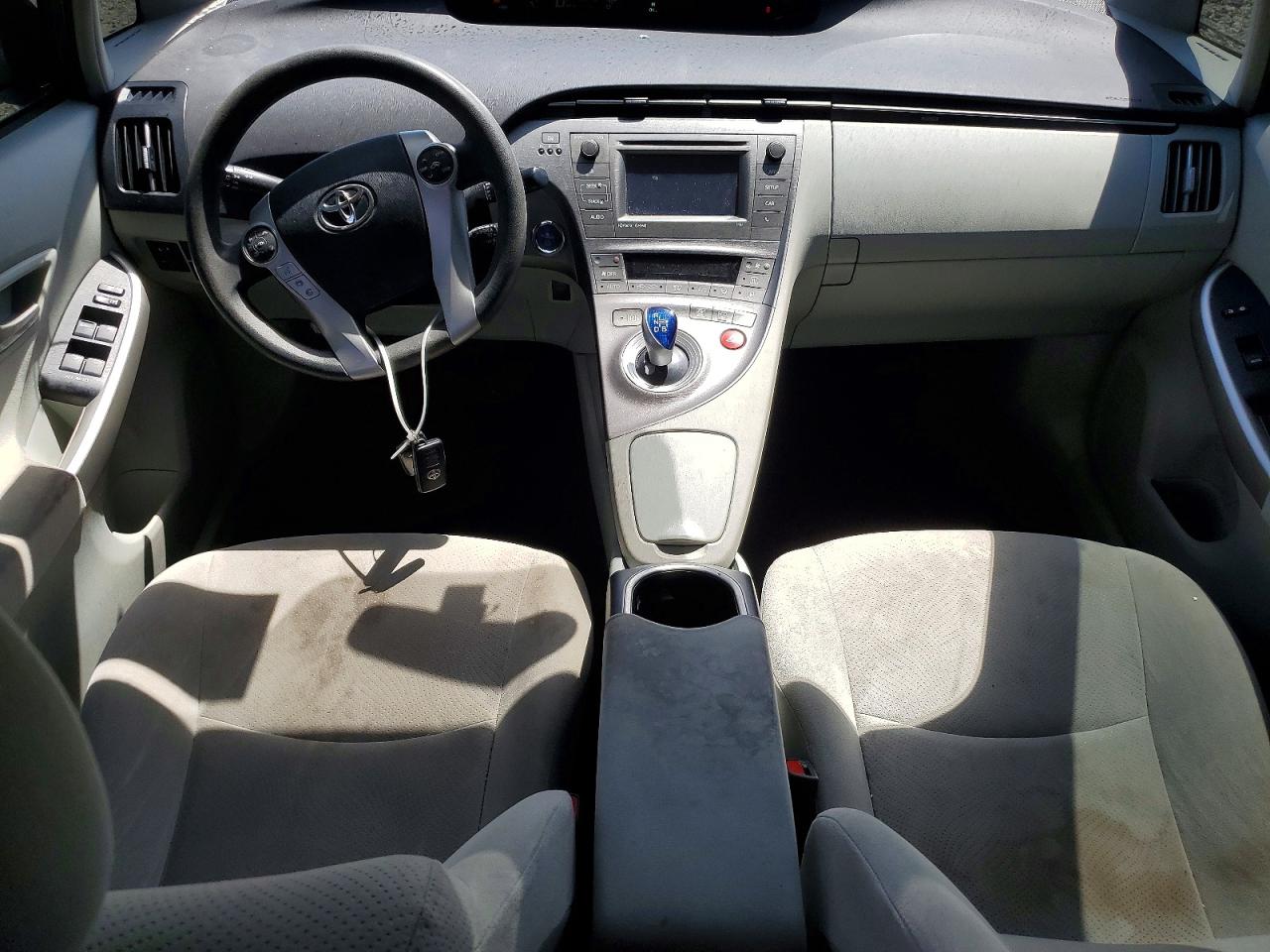 2014 Toyota Prius Three Gray vin: JTDKN3DU0E1786652