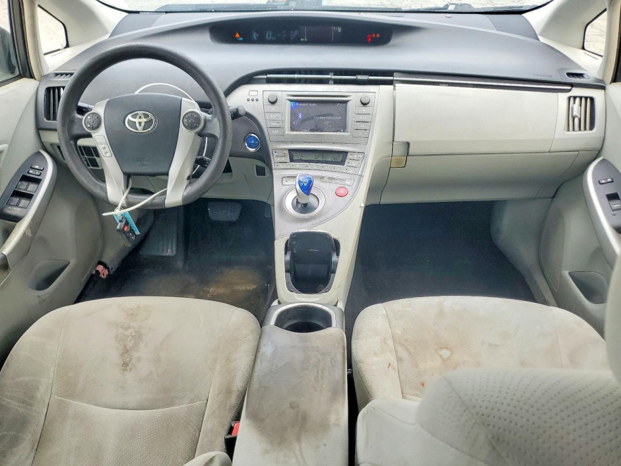 2014 Toyota Prius Two Silver vin: JTDKN3DU0E1815504
