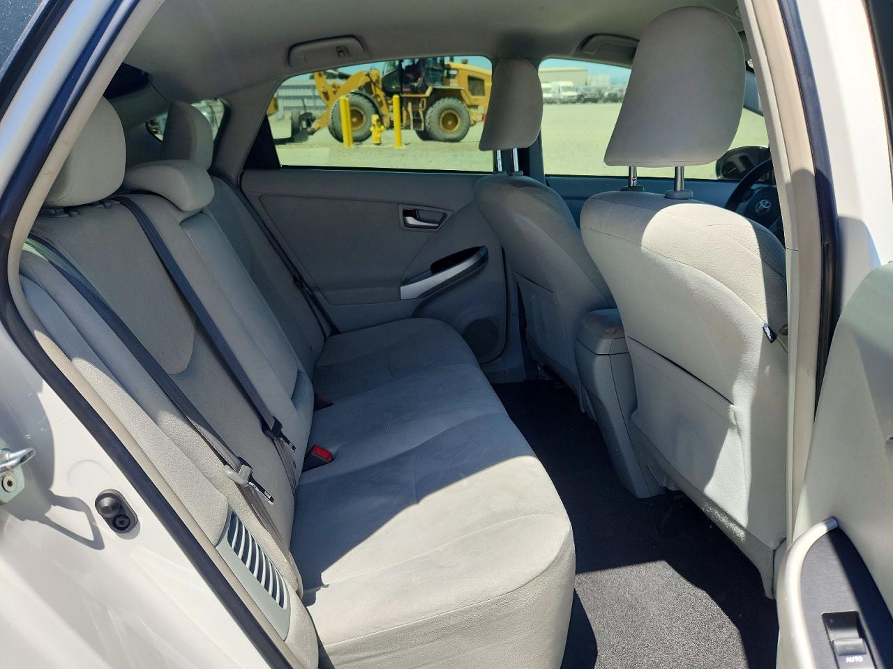 2015 Toyota Prius Two White vin: JTDKN3DU0F0406877