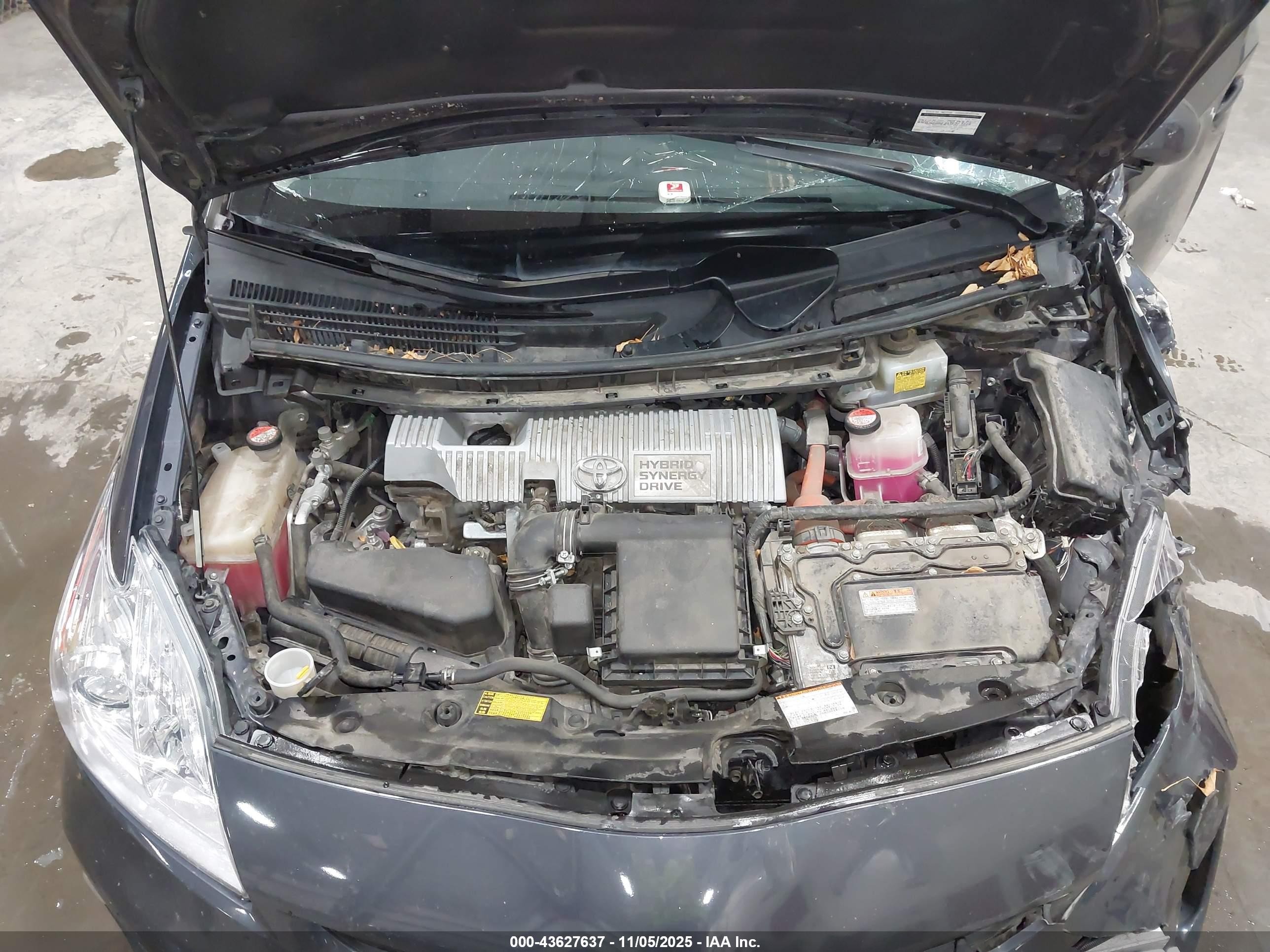 2015 Toyota Prius Two Gray vin: JTDKN3DU0F0421945