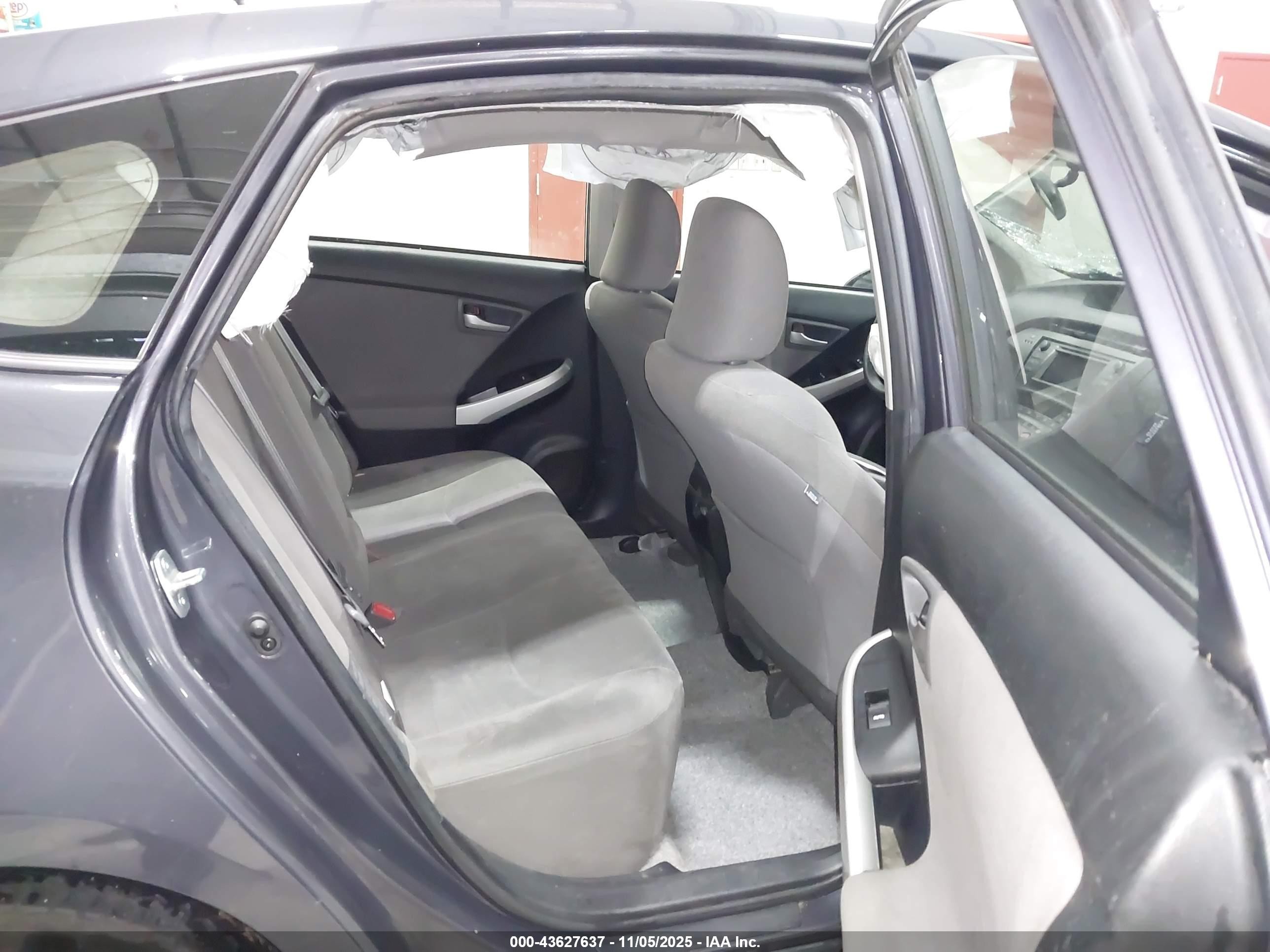2015 Toyota Prius Two Gray vin: JTDKN3DU0F0421945