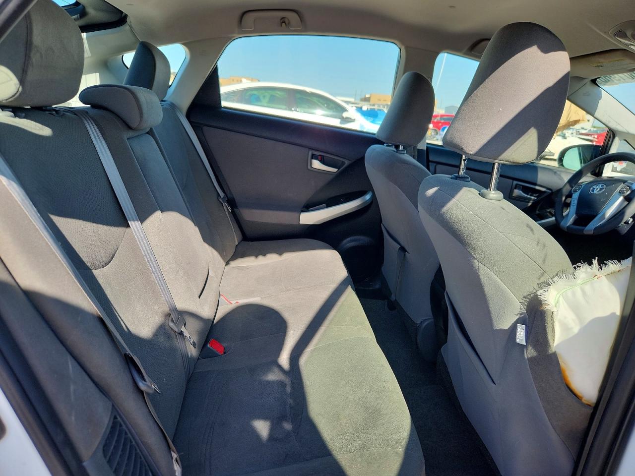 2015 Toyota Prius Two White vin: JTDKN3DU0F0430967