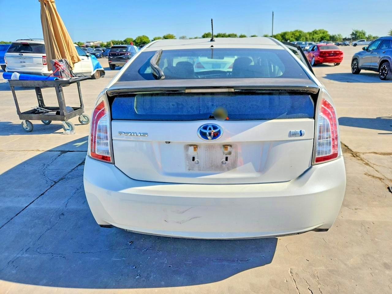2015 Toyota Prius Two White vin: JTDKN3DU0F0430967