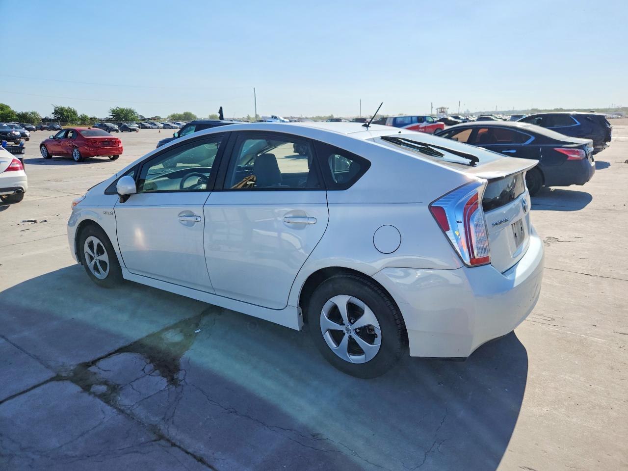 2015 Toyota Prius Two White vin: JTDKN3DU0F0430967