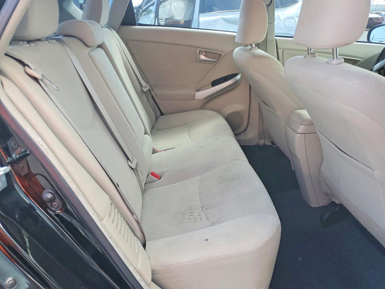2015 Toyota Prius Two Черный vin: JTDKN3DU0F0462026