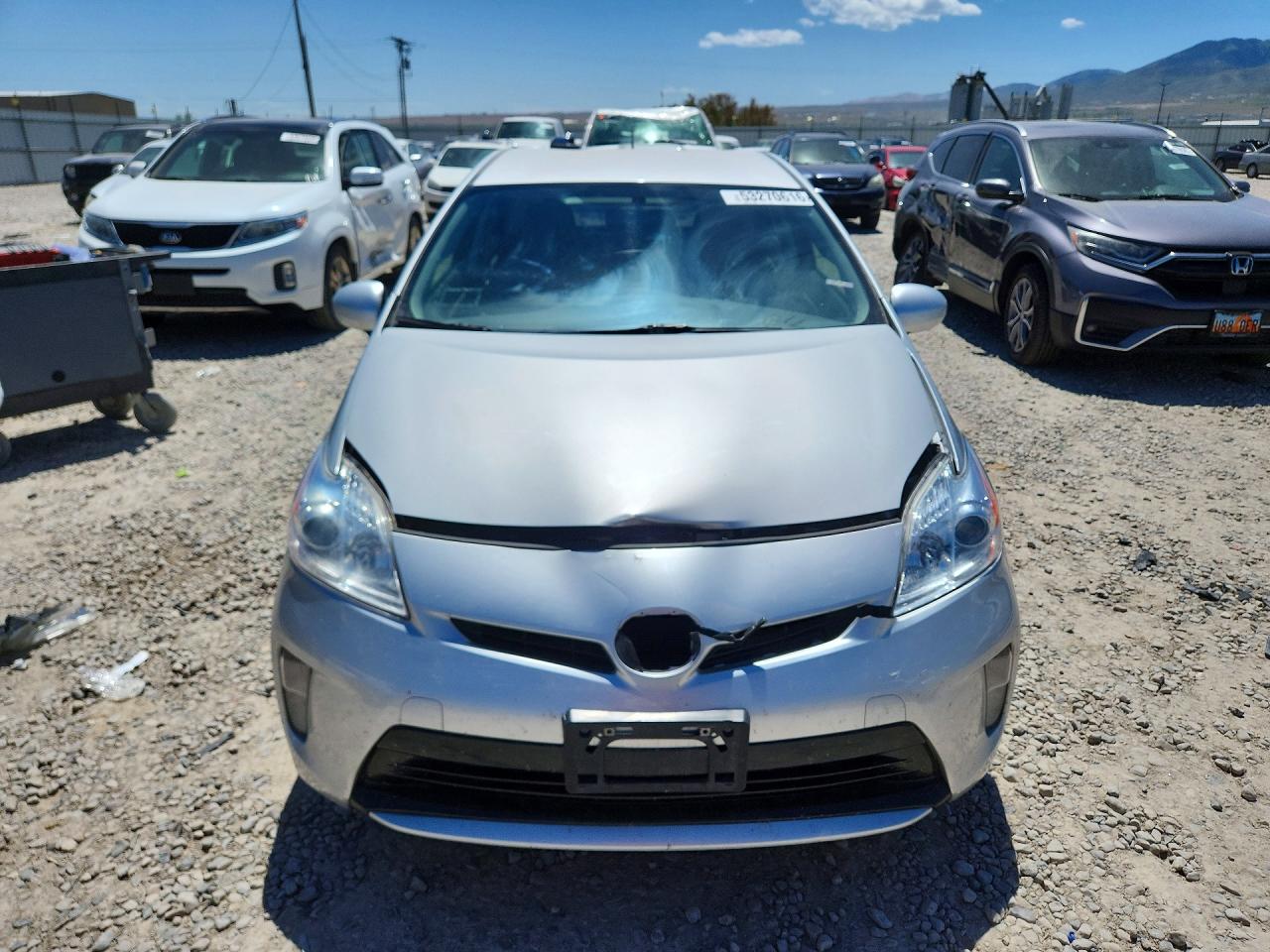 2015 Toyota Prius Two Silver vin: JTDKN3DU0F0476881