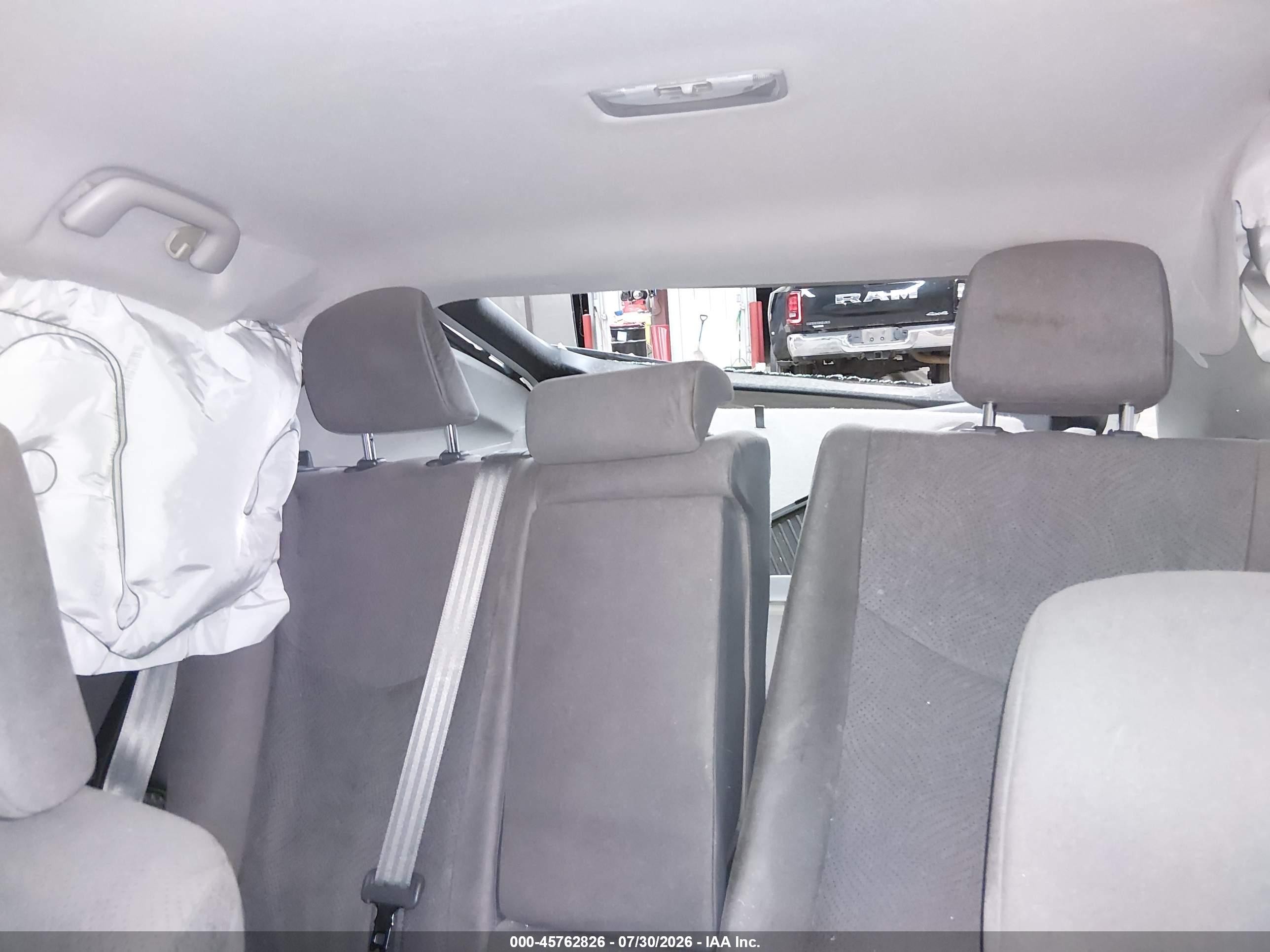 2015 Toyota Prius   Белый vin: JTDKN3DU0F0481899