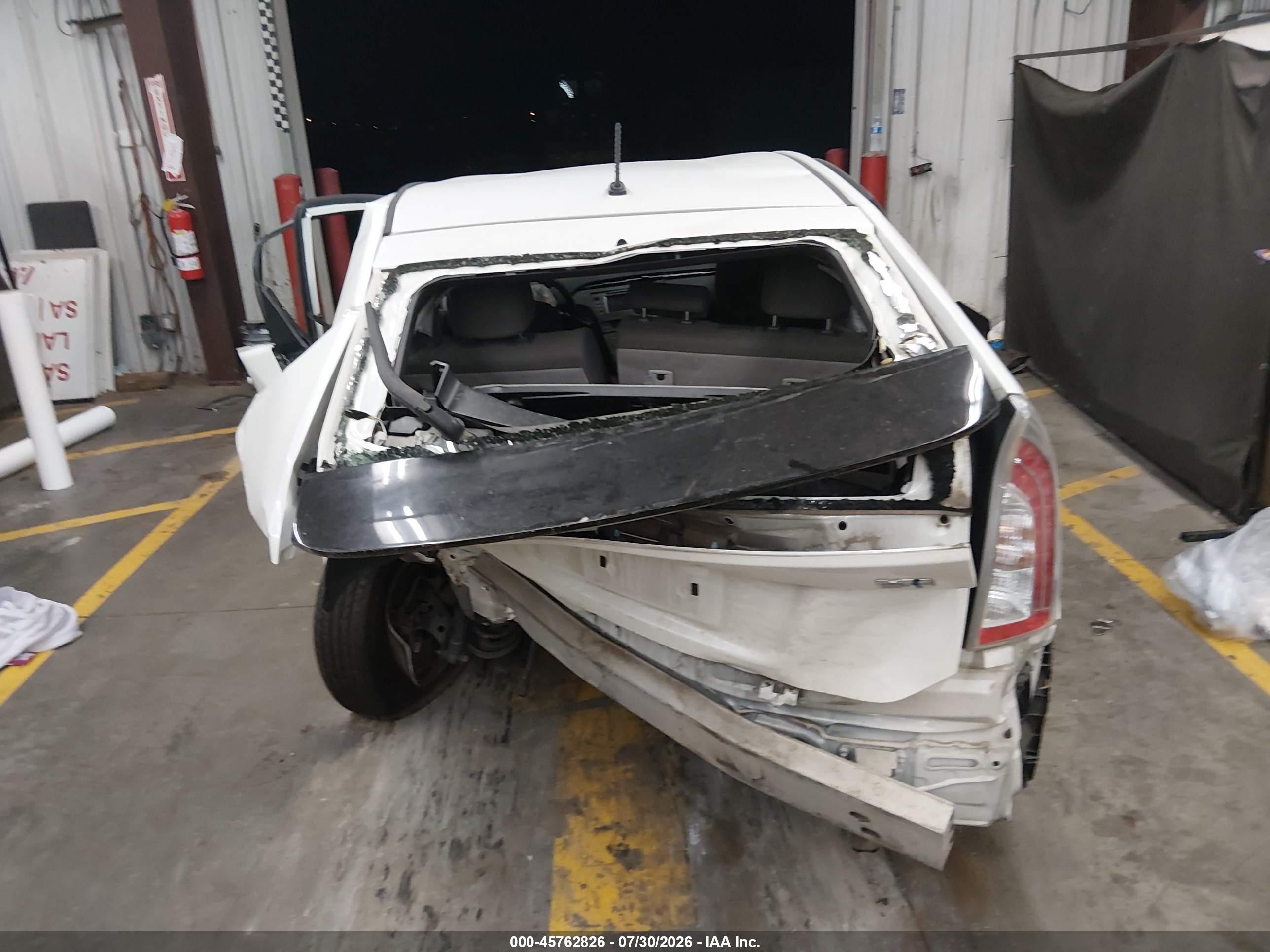 2015 Toyota Prius   Белый vin: JTDKN3DU0F0481899