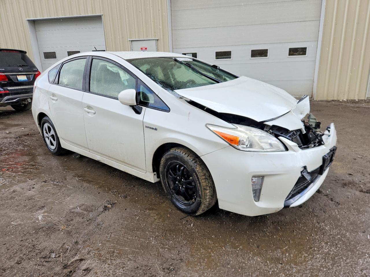 2015 Toyota Prius Two White vin: JTDKN3DU0F1876188
