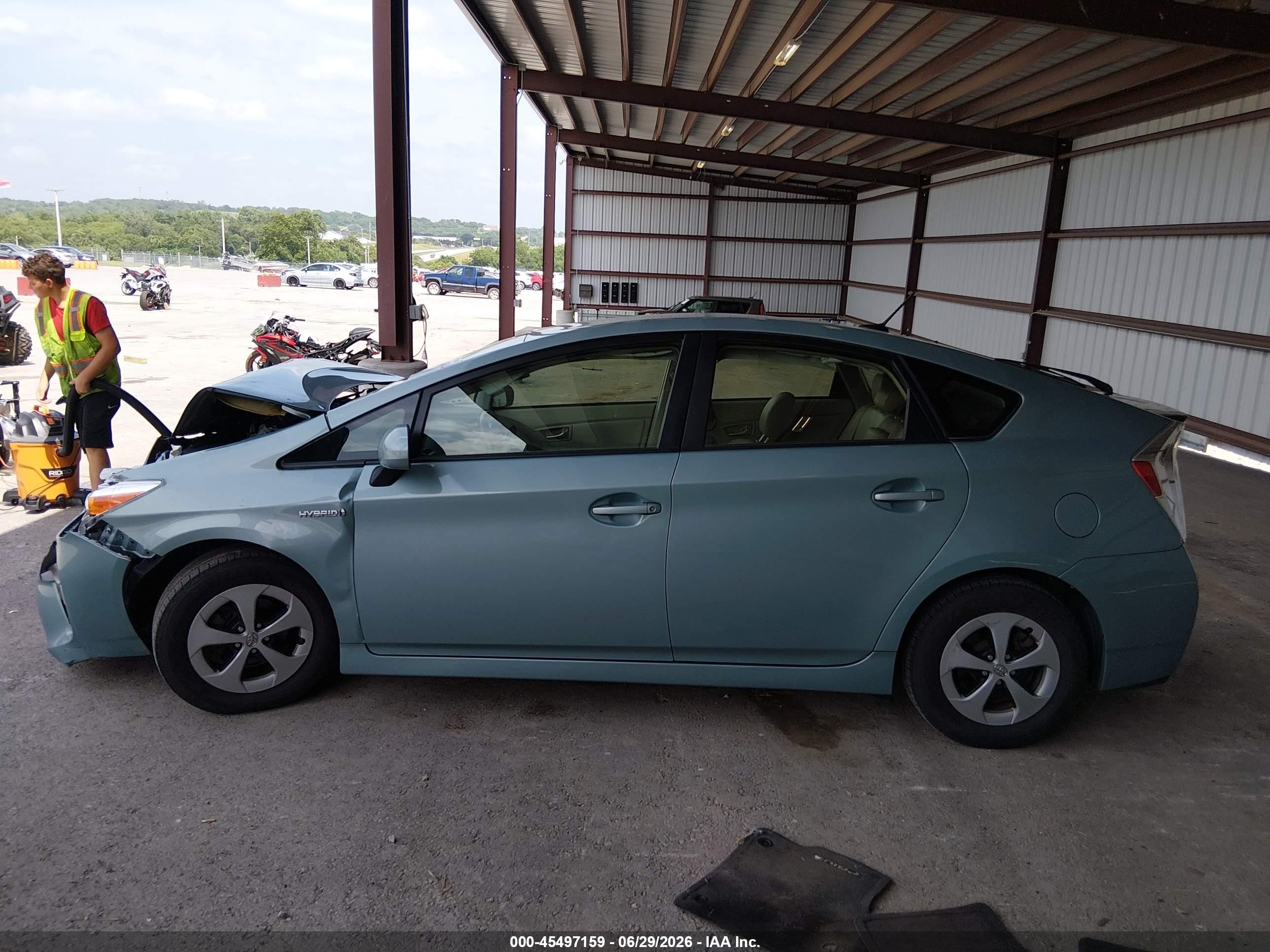2015 Toyota Prius Four Blue vin: JTDKN3DU0F1893301