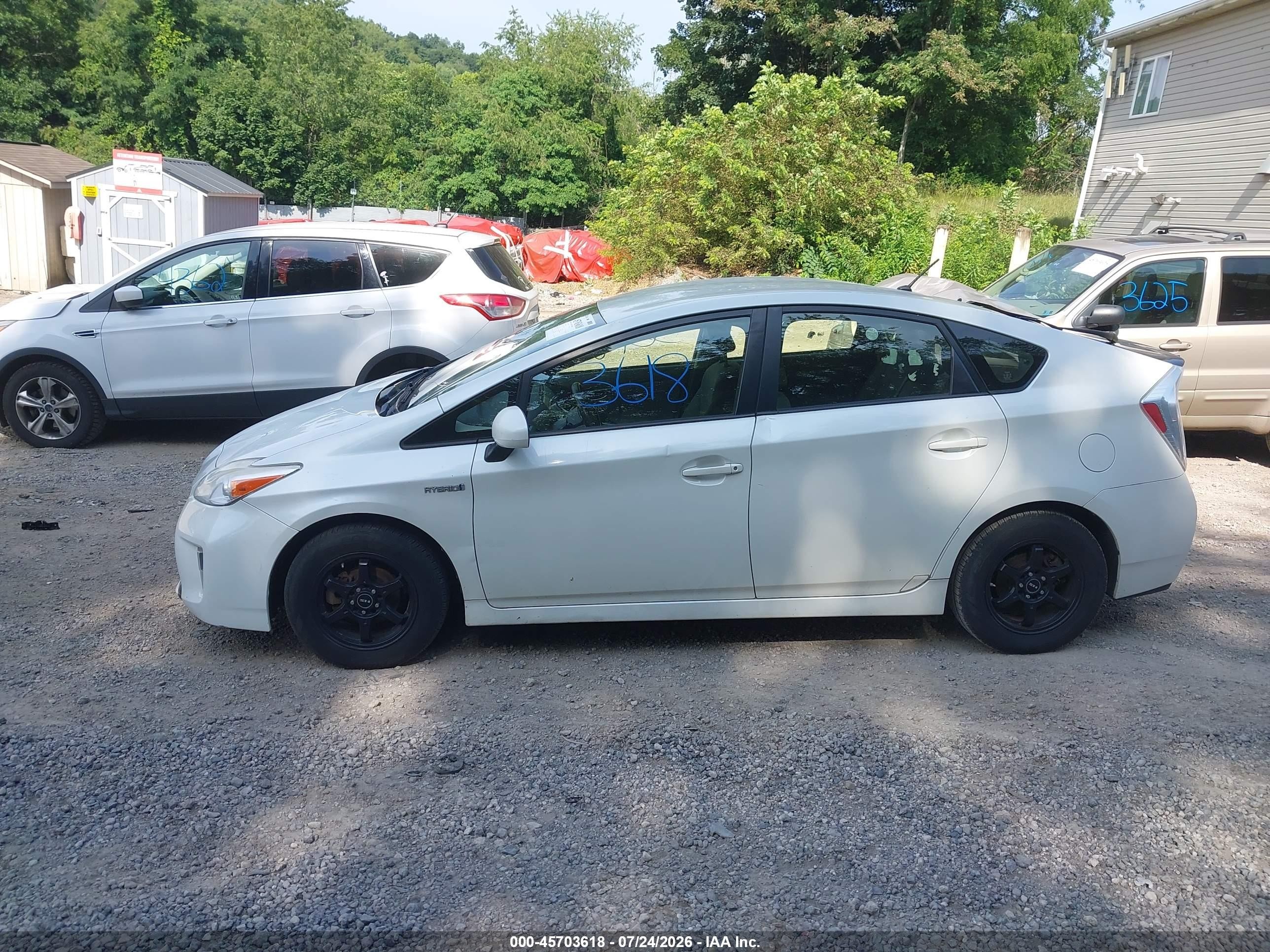 2015 Toyota Prius Two Silver vin: JTDKN3DU0F1923333