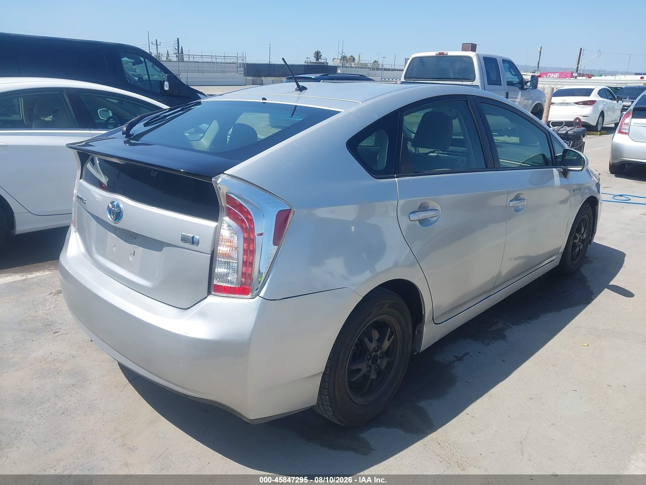 2015 Toyota Prius Two Silver vin: JTDKN3DU0F1926698