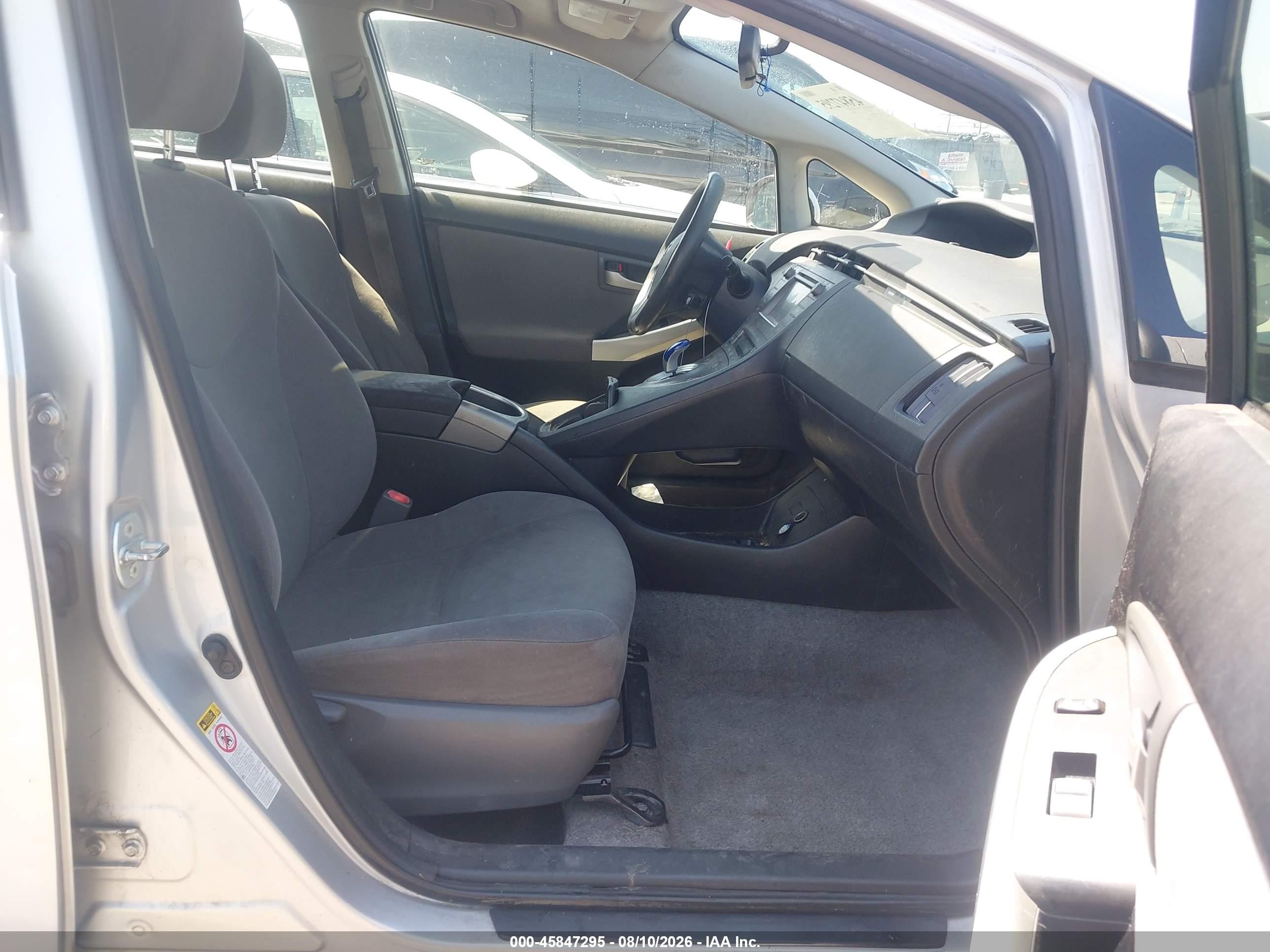 2015 Toyota Prius Two Silver vin: JTDKN3DU0F1926698