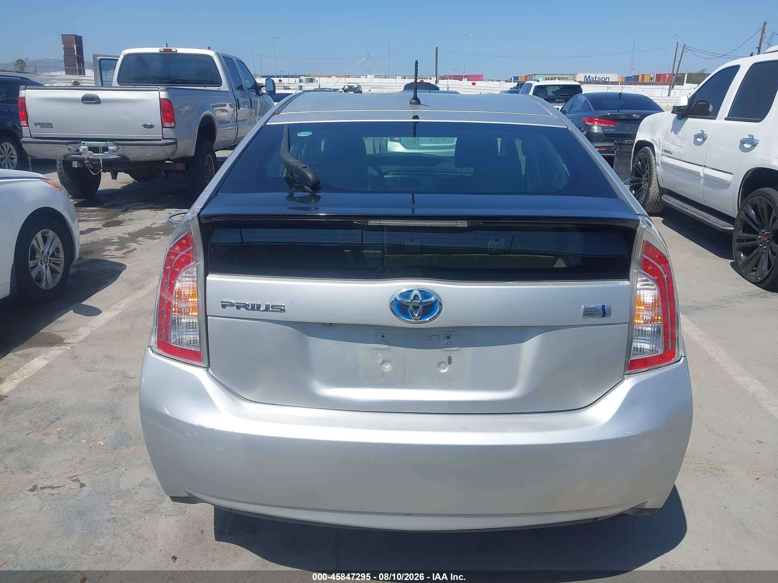 2015 Toyota Prius Two Silver vin: JTDKN3DU0F1926698