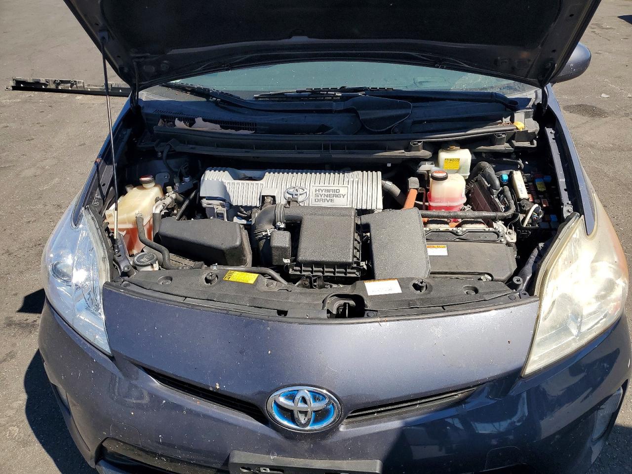 2015 Toyota Prius Four Серый vin: JTDKN3DU0F1931058