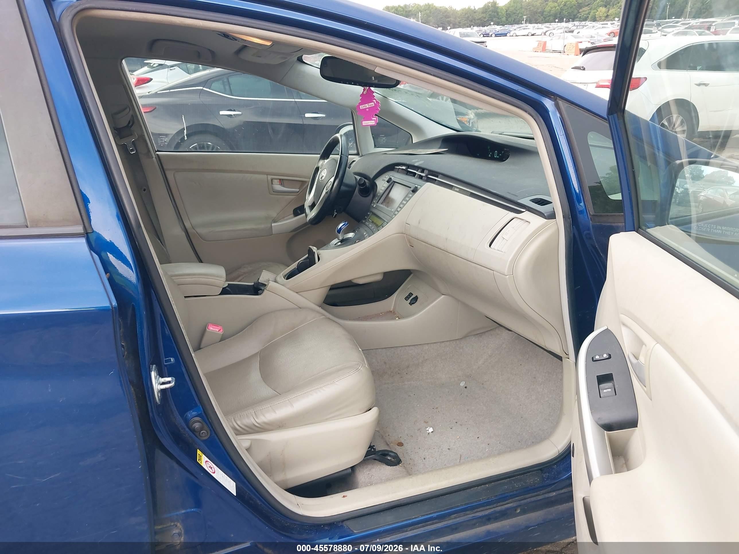 2011 Toyota Prius Four Blue vin: JTDKN3DU1B0261861