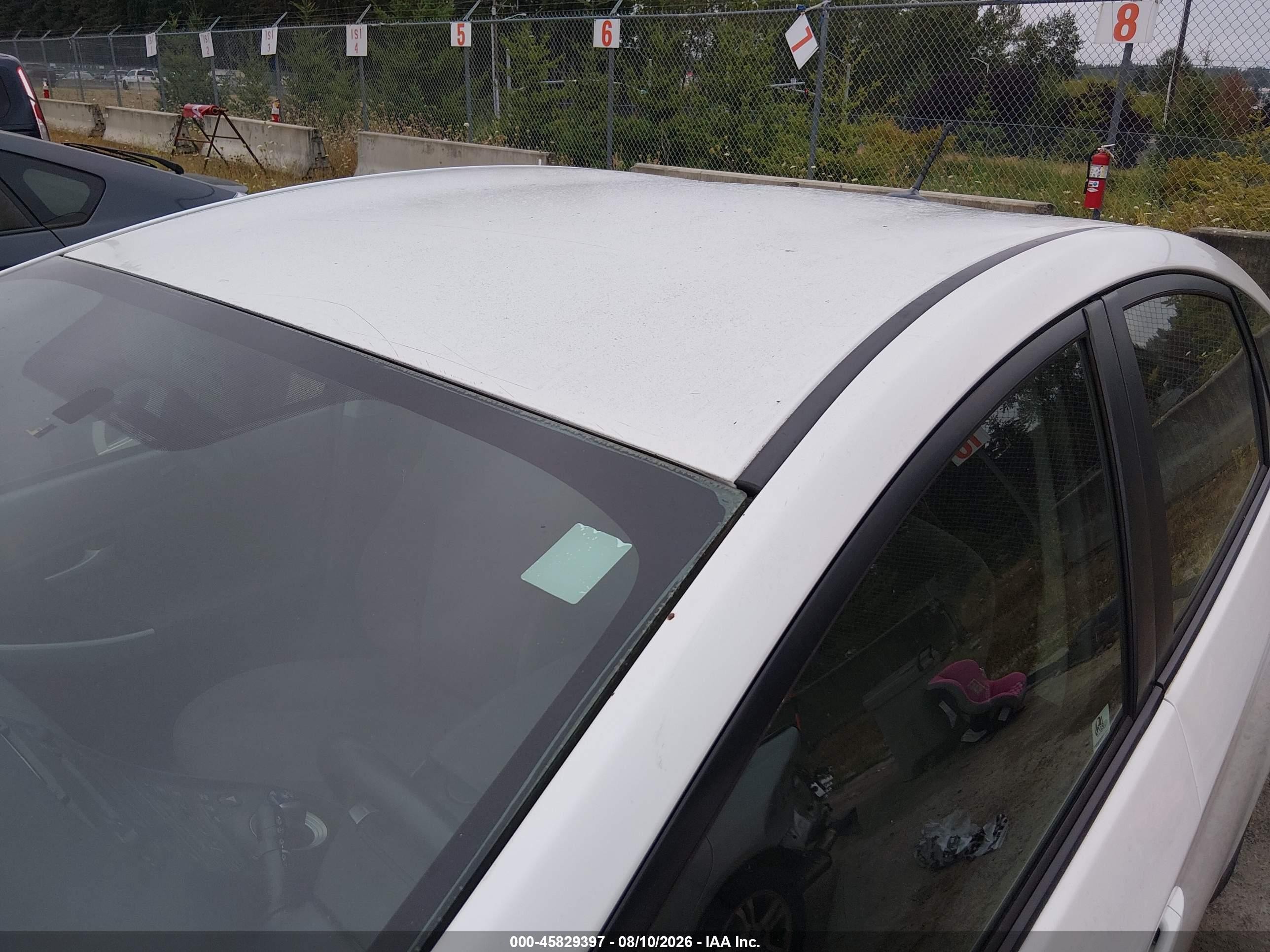 2011 Toyota Prius Three White vin: JTDKN3DU1B0302571