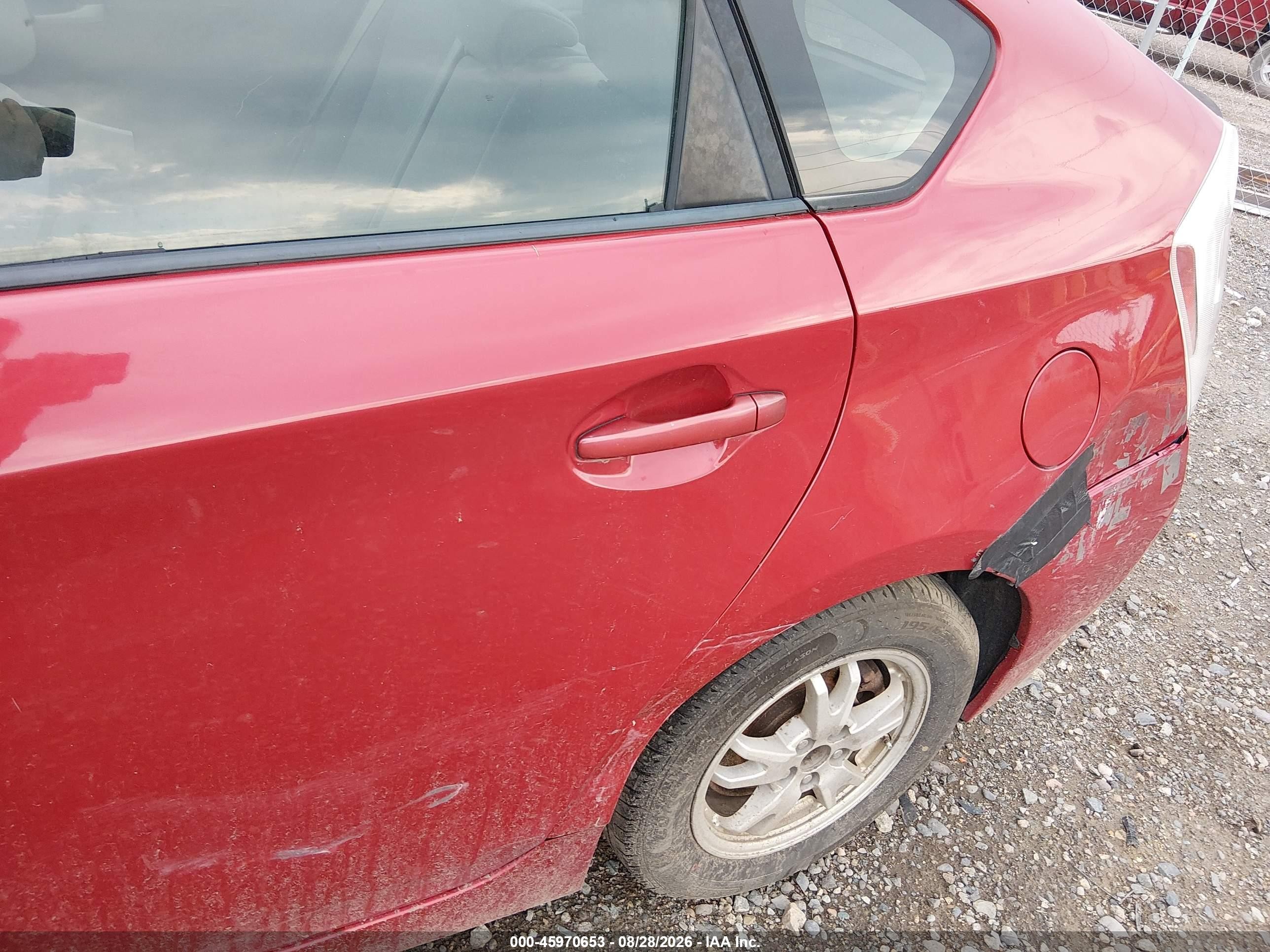 2011 Toyota Prius Two Красный vin: JTDKN3DU1B1368824
