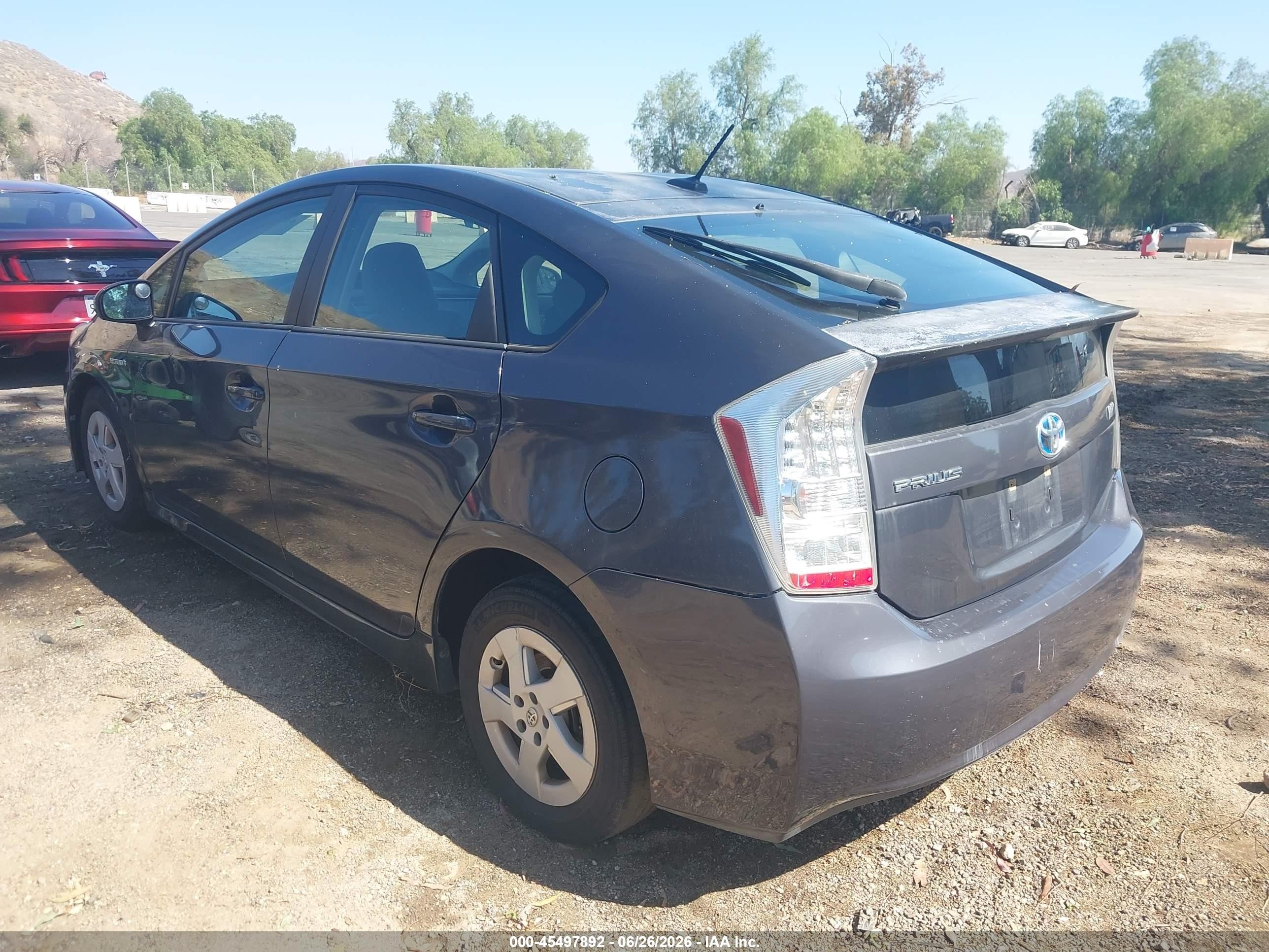 2011 Toyota Prius Two Gray vin: JTDKN3DU1B1410960