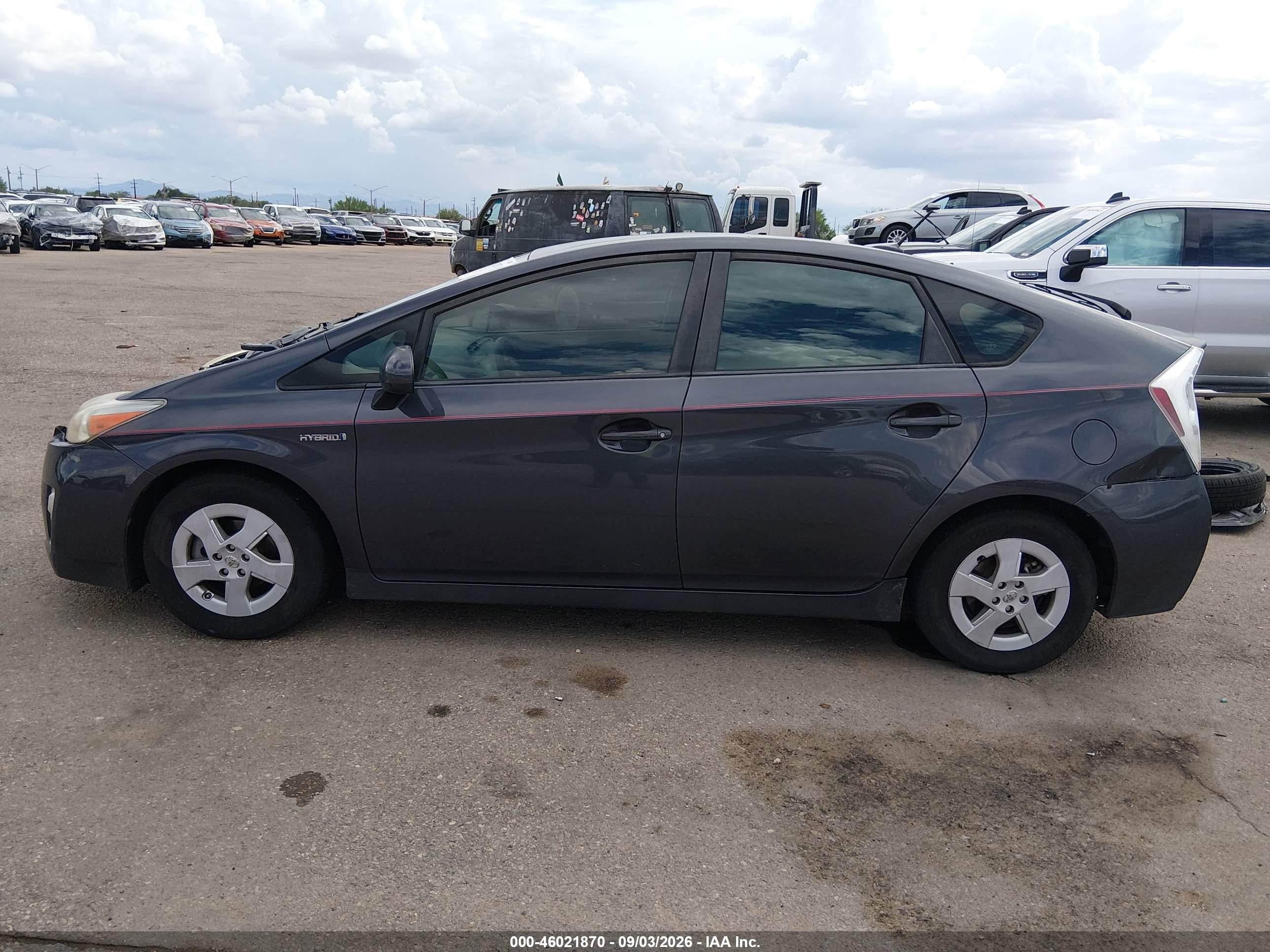 2011 Toyota Prius Two Gray vin: JTDKN3DU1B1417827
