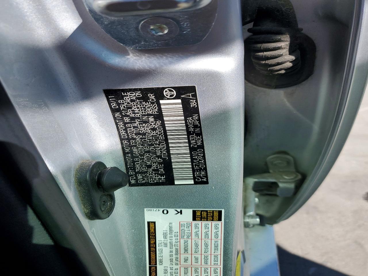 2011 Toyota Prius Five Silver vin: JTDKN3DU1B5320796