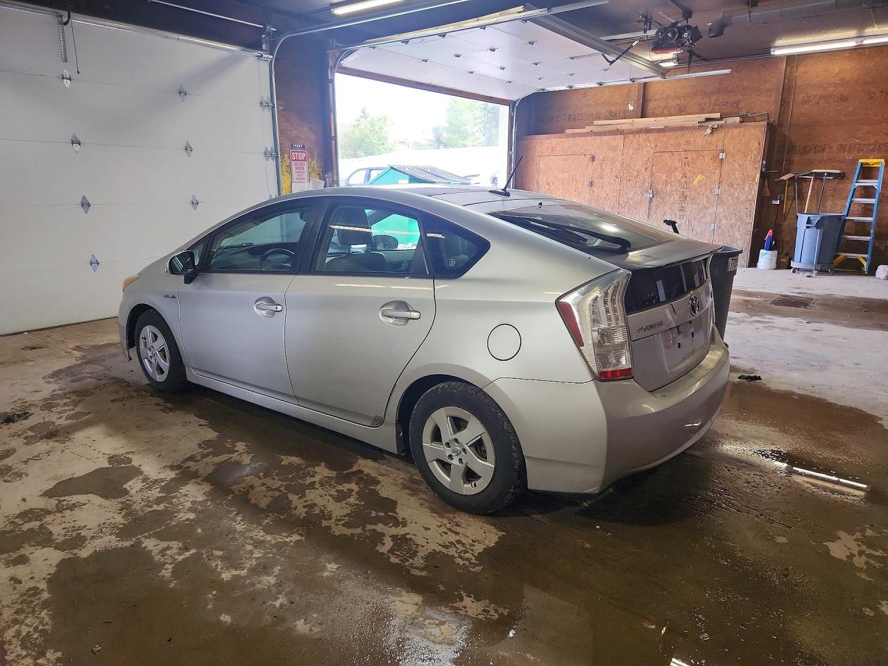 2011 Toyota Prius Four Silver vin: JTDKN3DU1B5339347