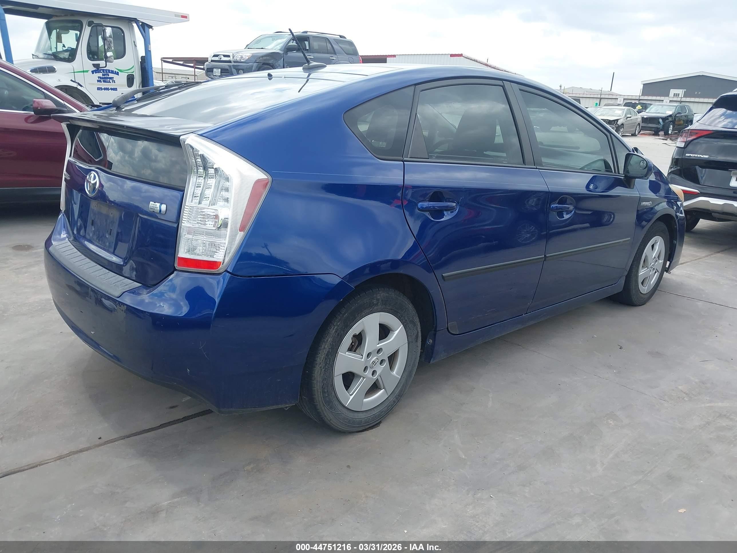 2011 Toyota Prius Three Blue vin: JTDKN3DU1B5369934