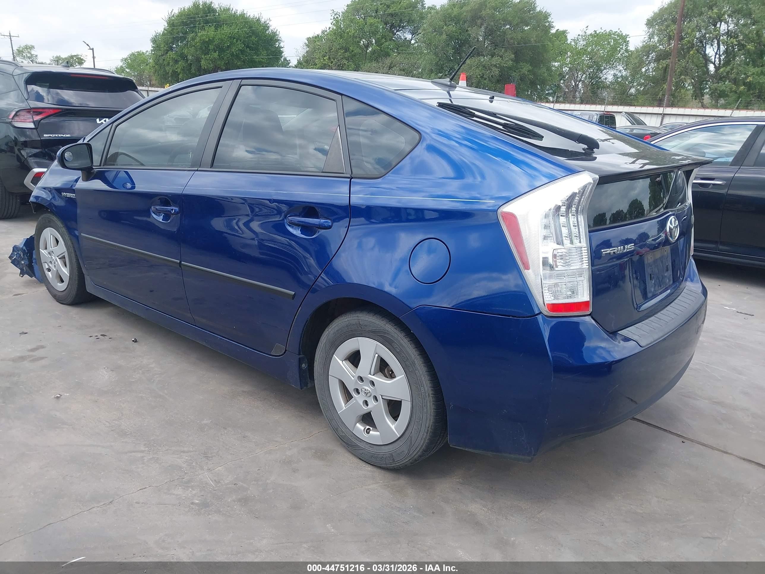 2011 Toyota Prius Three Blue vin: JTDKN3DU1B5369934