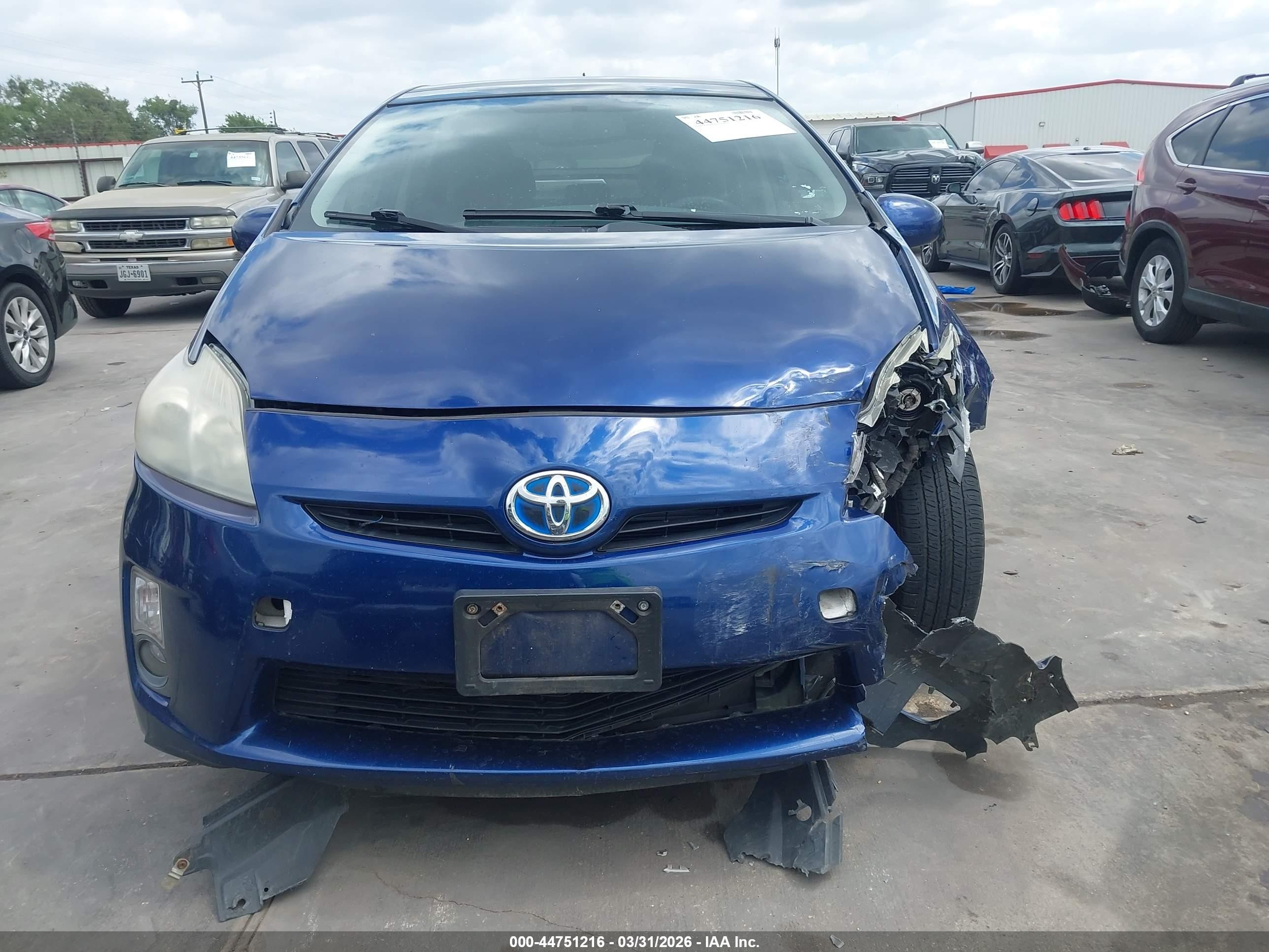 2011 Toyota Prius Three Blue vin: JTDKN3DU1B5369934