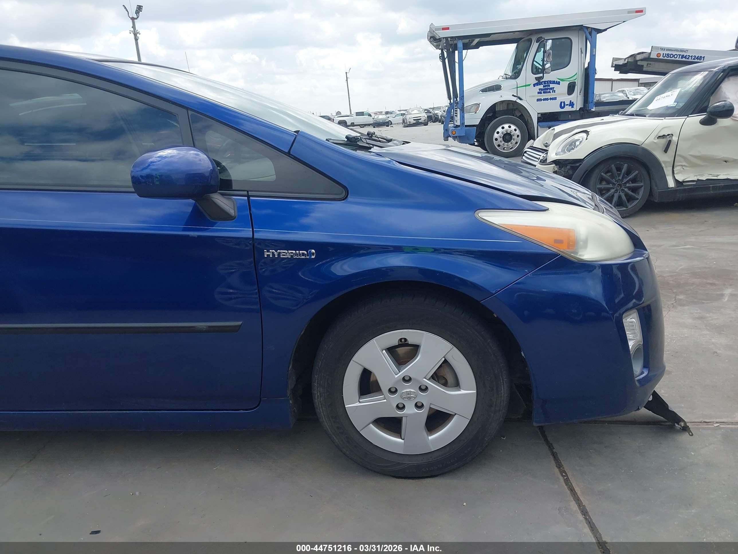 2011 Toyota Prius Three Blue vin: JTDKN3DU1B5369934