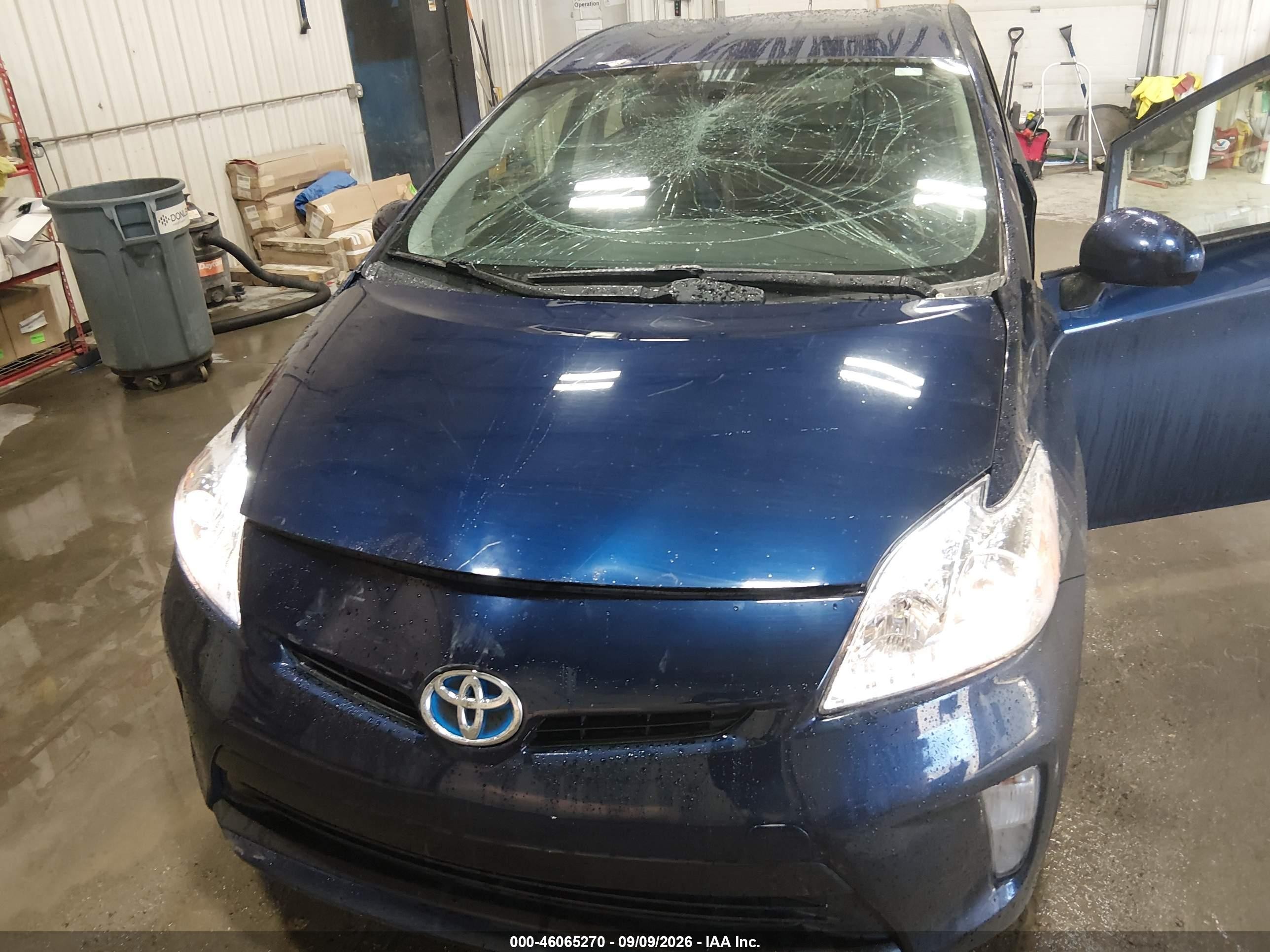 2012 Toyota Prius Three Blue vin: JTDKN3DU1C1556423