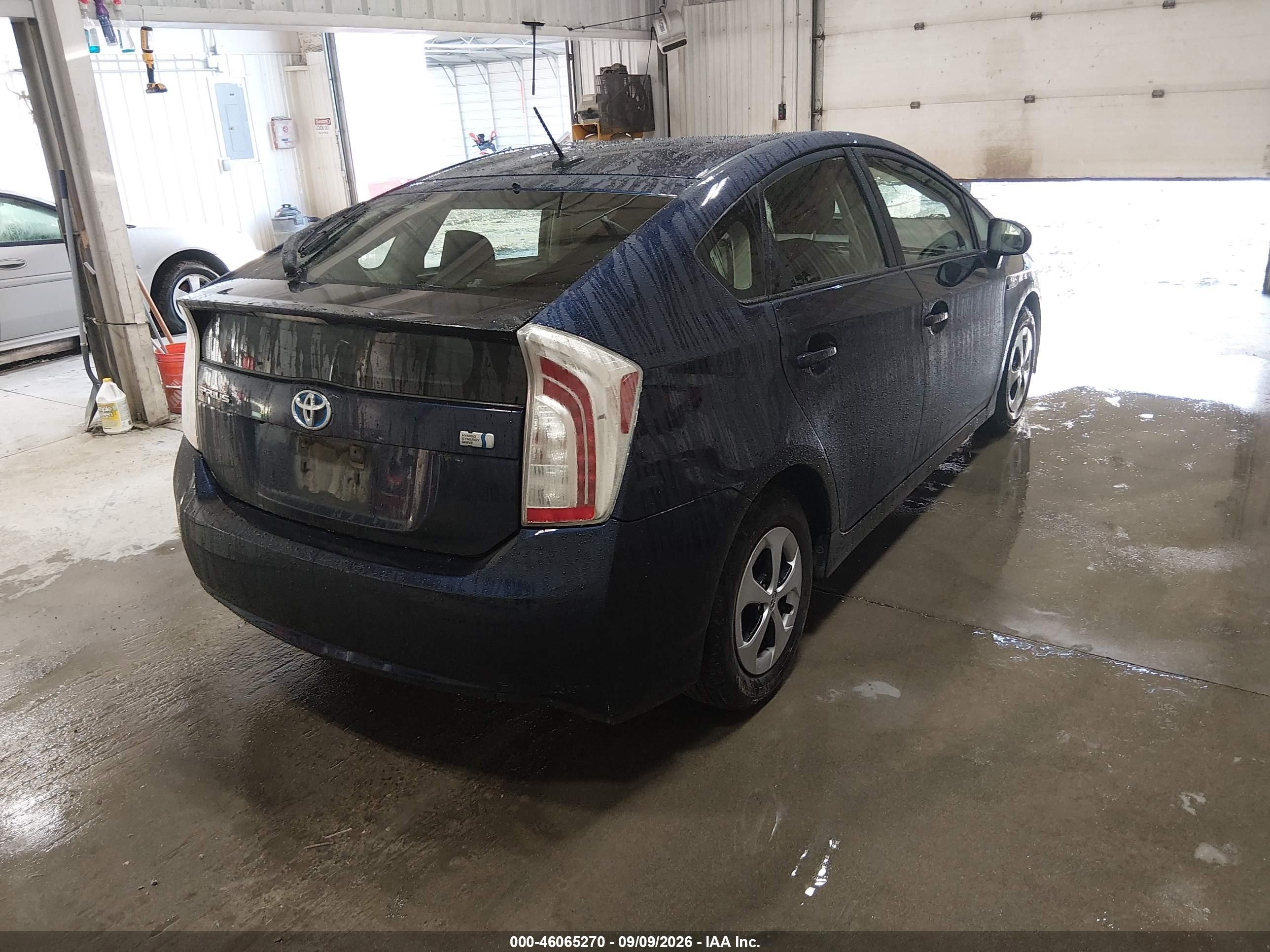 2012 Toyota Prius Three Blue vin: JTDKN3DU1C1556423