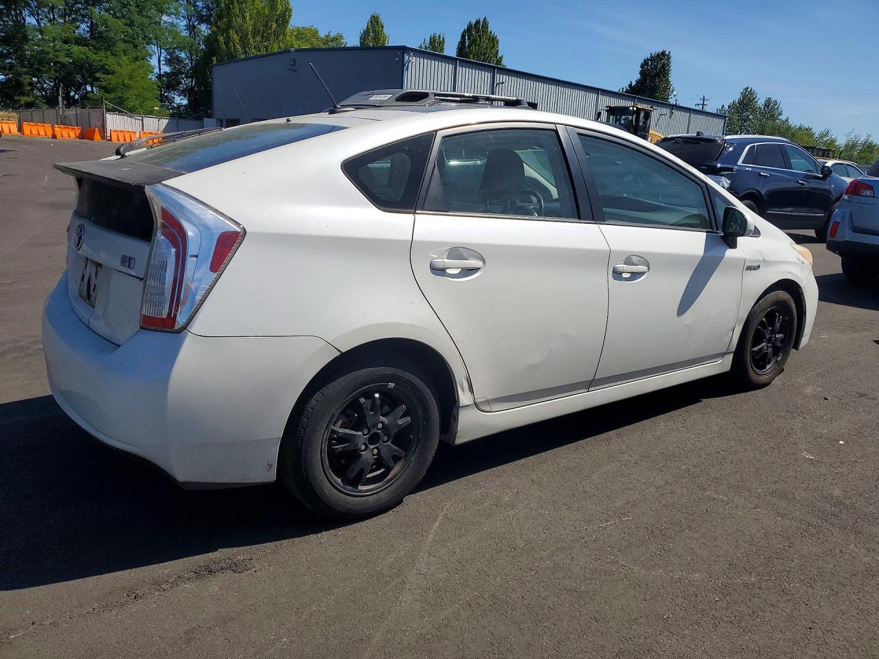 2012 Toyota Prius Four White vin: JTDKN3DU1C5374620