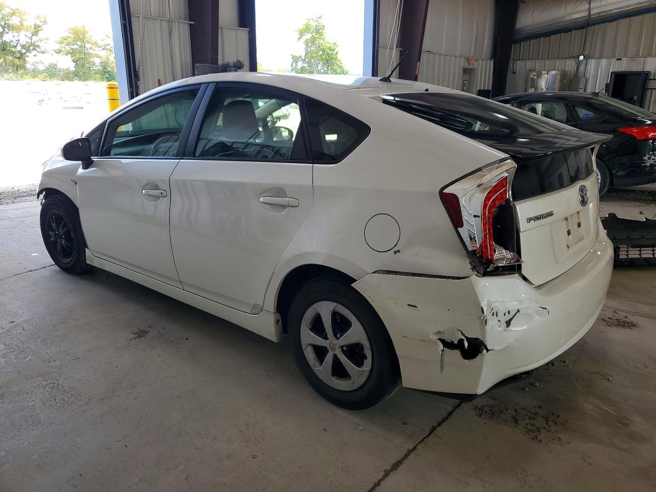 2012 Toyota Prius Two Белый vin: JTDKN3DU1C5422391