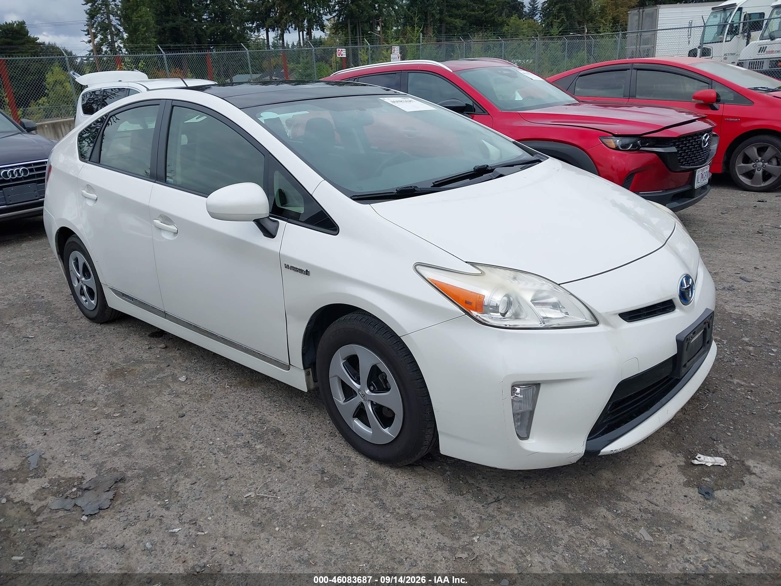 2012 Toyota Prius Three White vin: JTDKN3DU1C5453334
